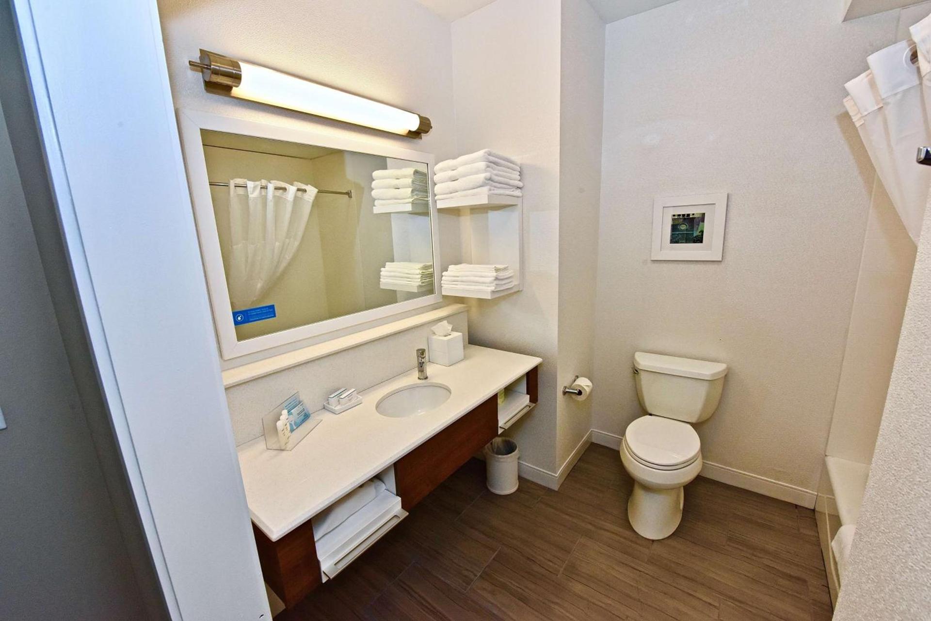Hampton Inn By Hilton Kirksville MO photo 37