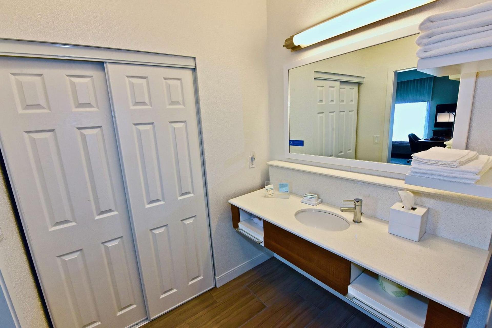 Hampton Inn By Hilton Kirksville MO photo 42