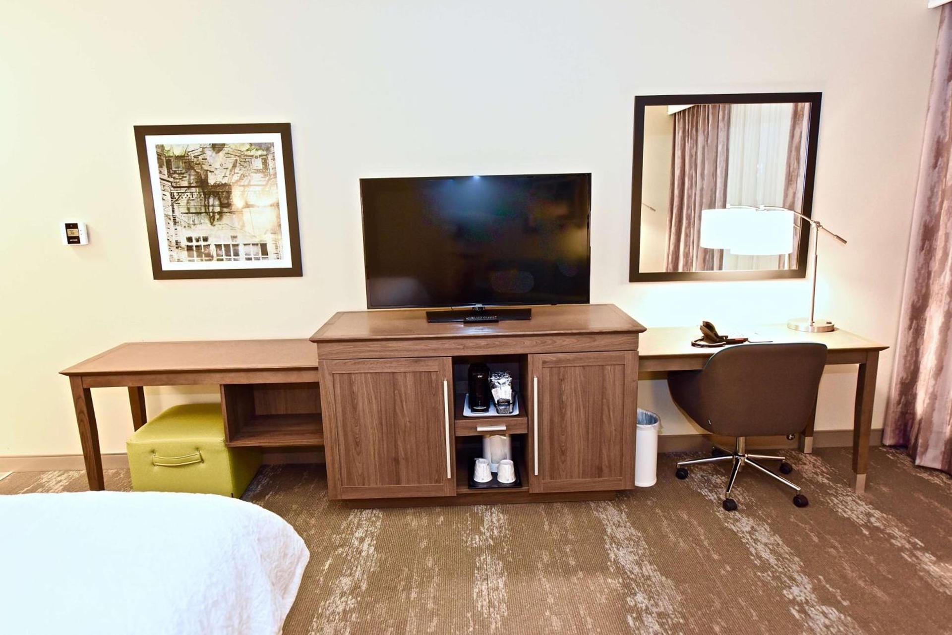 Hampton Inn By Hilton Kirksville MO photo 44