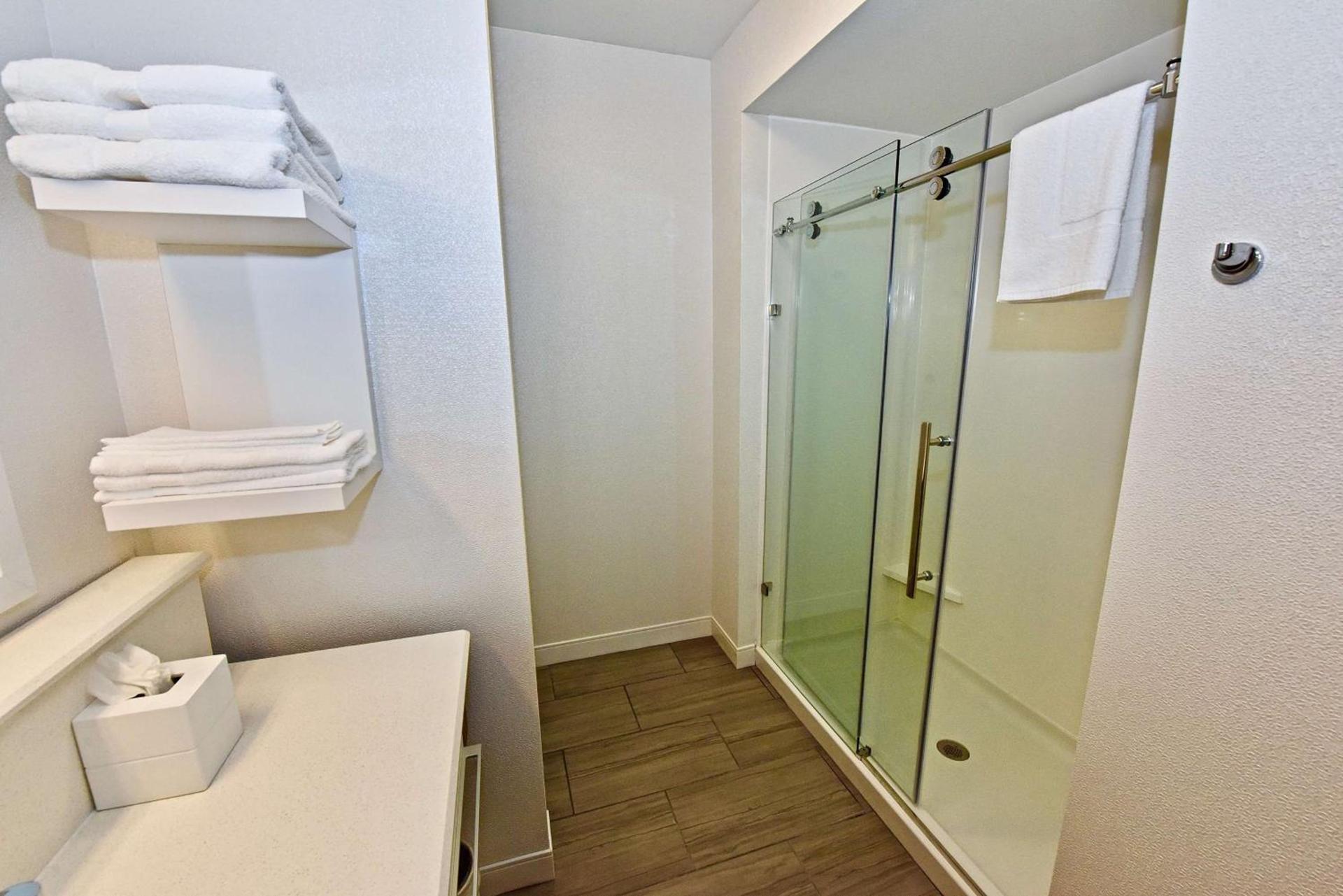 Hampton Inn By Hilton Kirksville MO photo 45