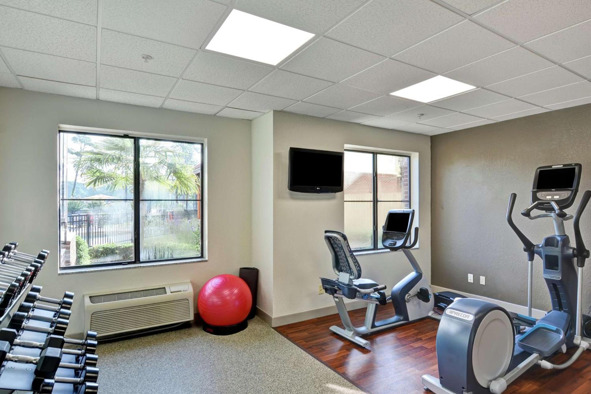 DoubleTree by Hilton Hattiesburg, MS photo 12