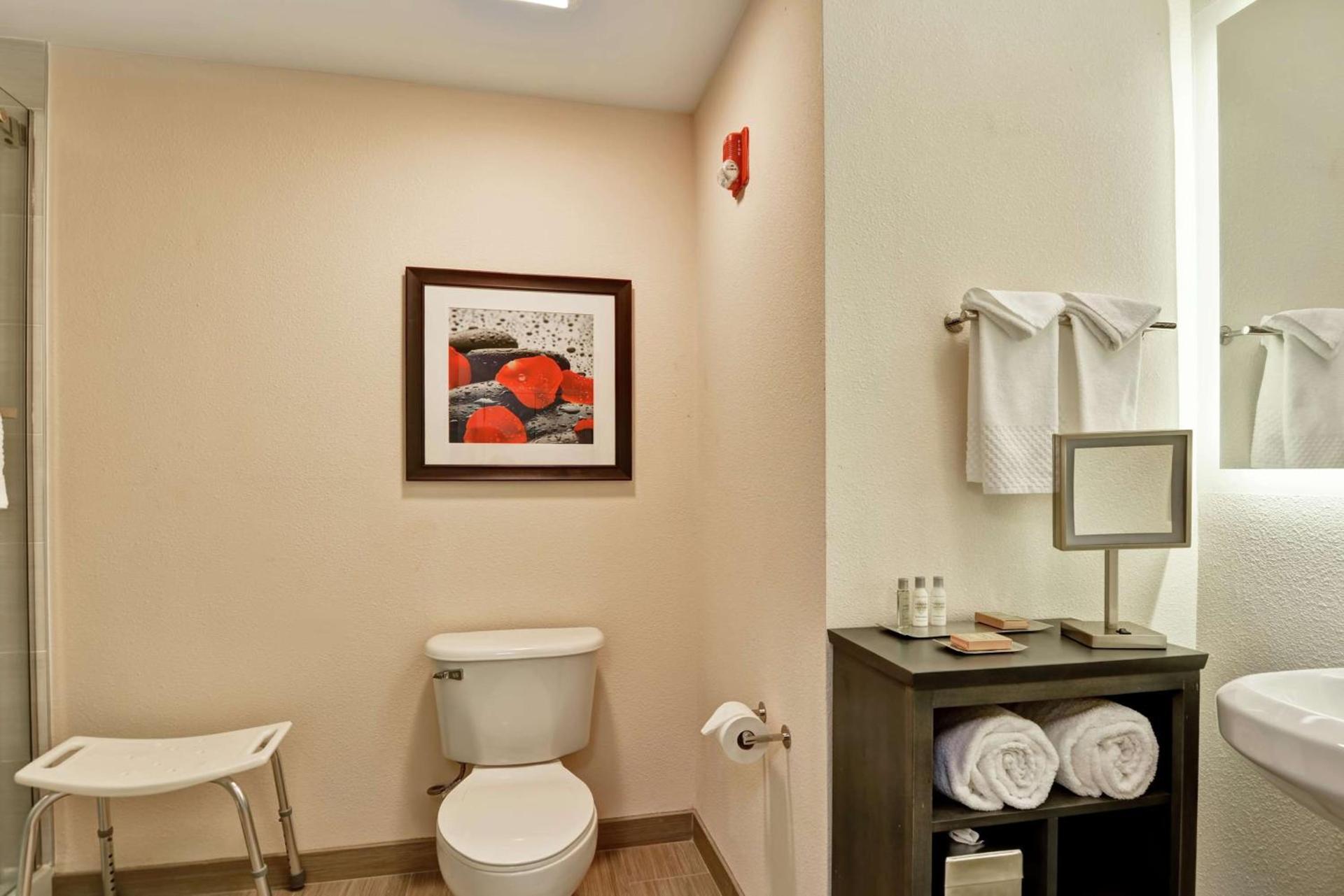 DoubleTree by Hilton Hattiesburg, MS photo 23