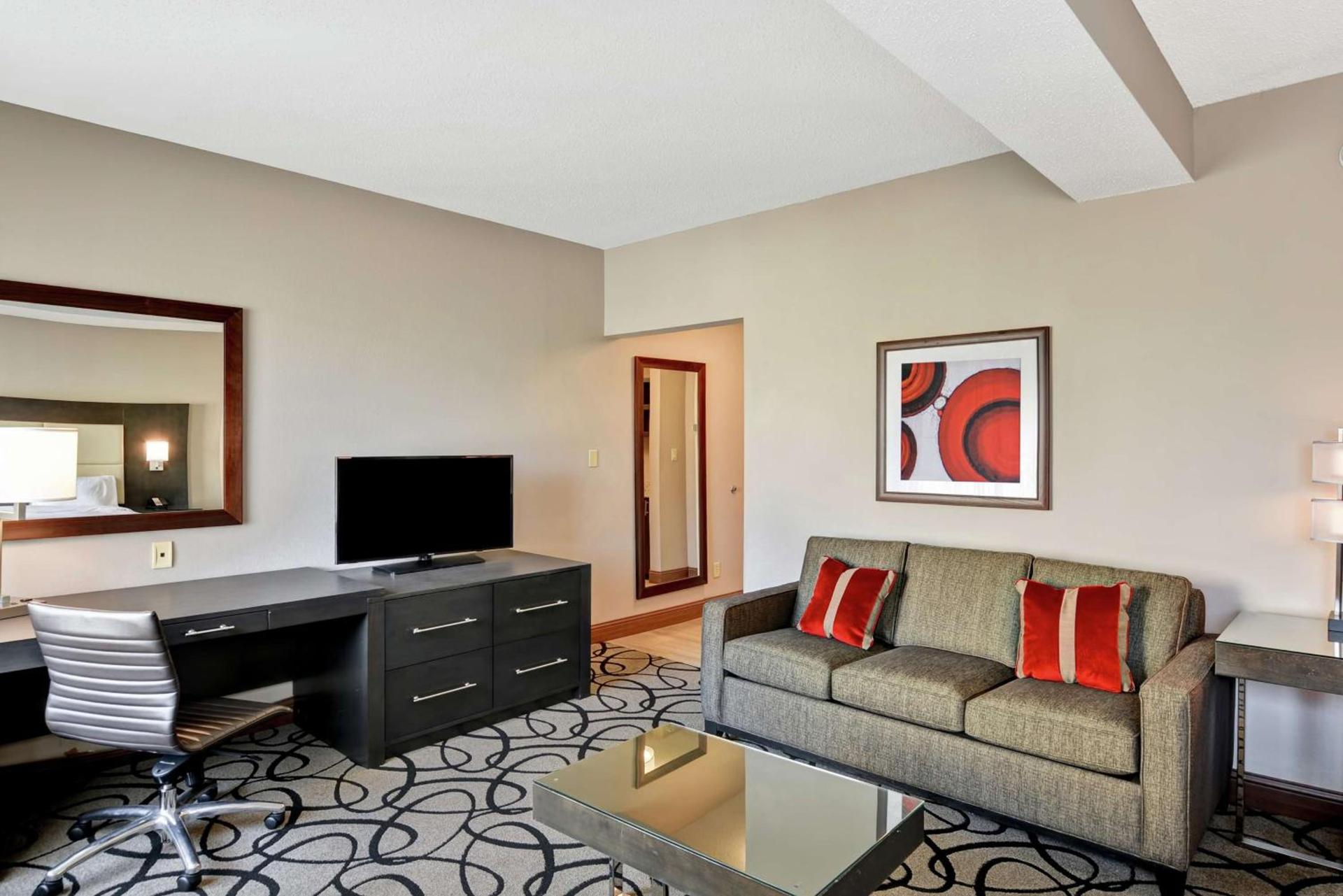 DoubleTree by Hilton Hattiesburg, MS photo 30
