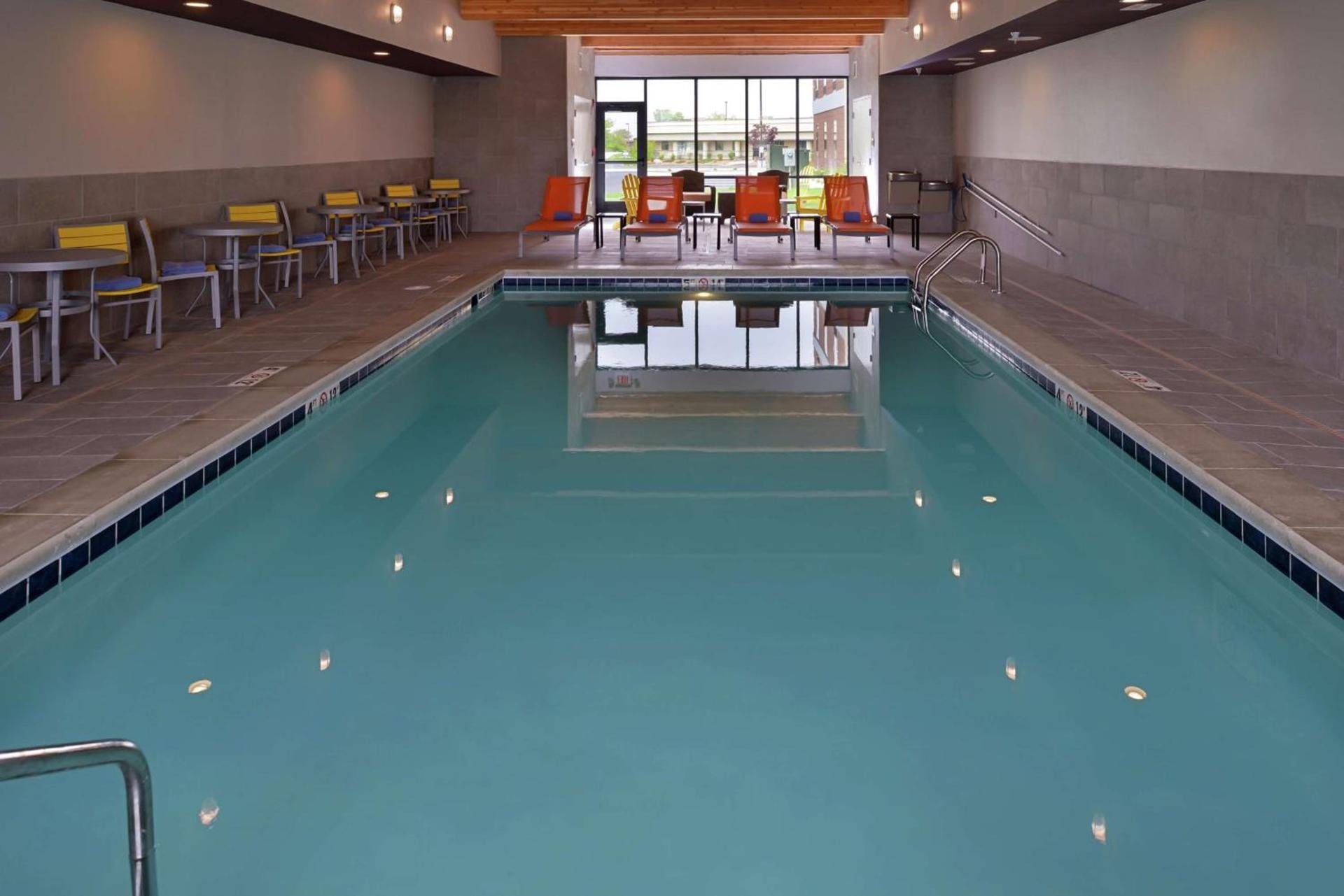 Home2 Suites By Hilton Merrillville photo 18