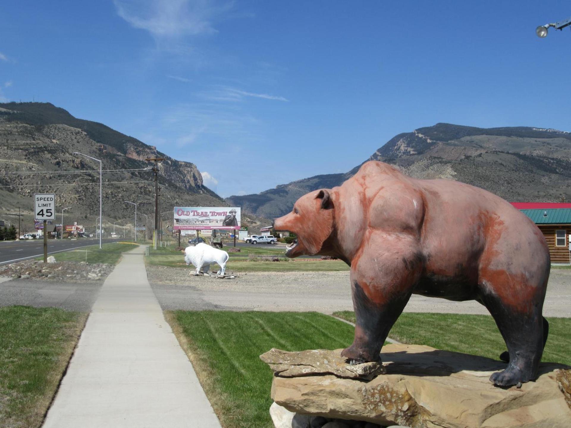 Big Bear Motel photo 2