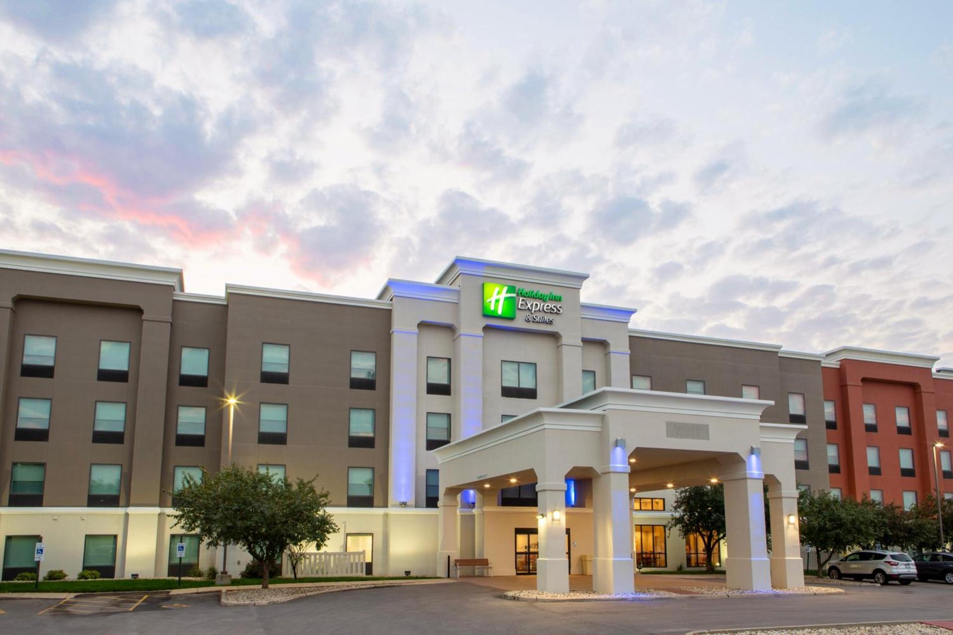 Holiday Inn Express & Suites Sioux City-South by IHG photo 2