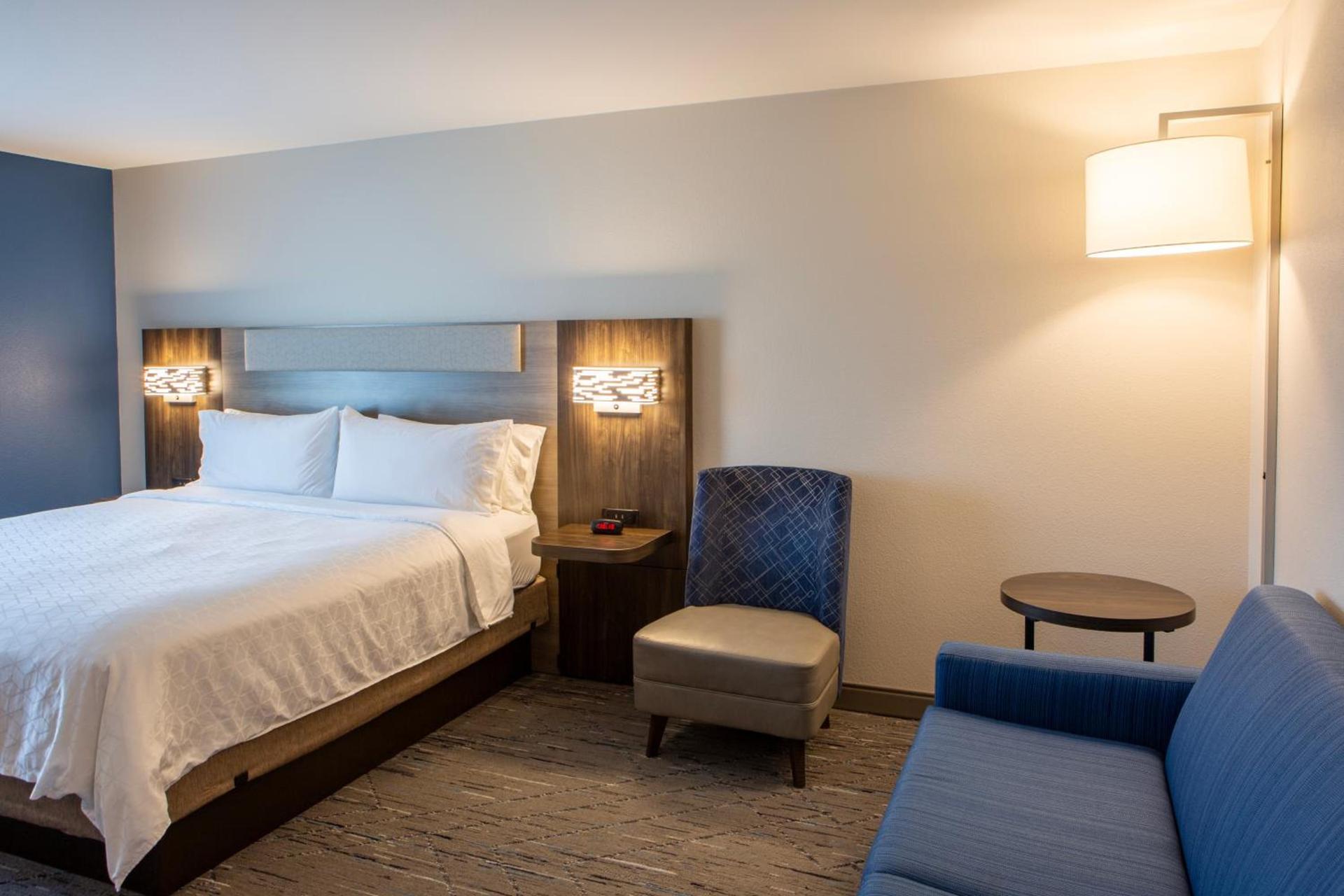 Holiday Inn Express & Suites Sioux City-South by IHG photo 5