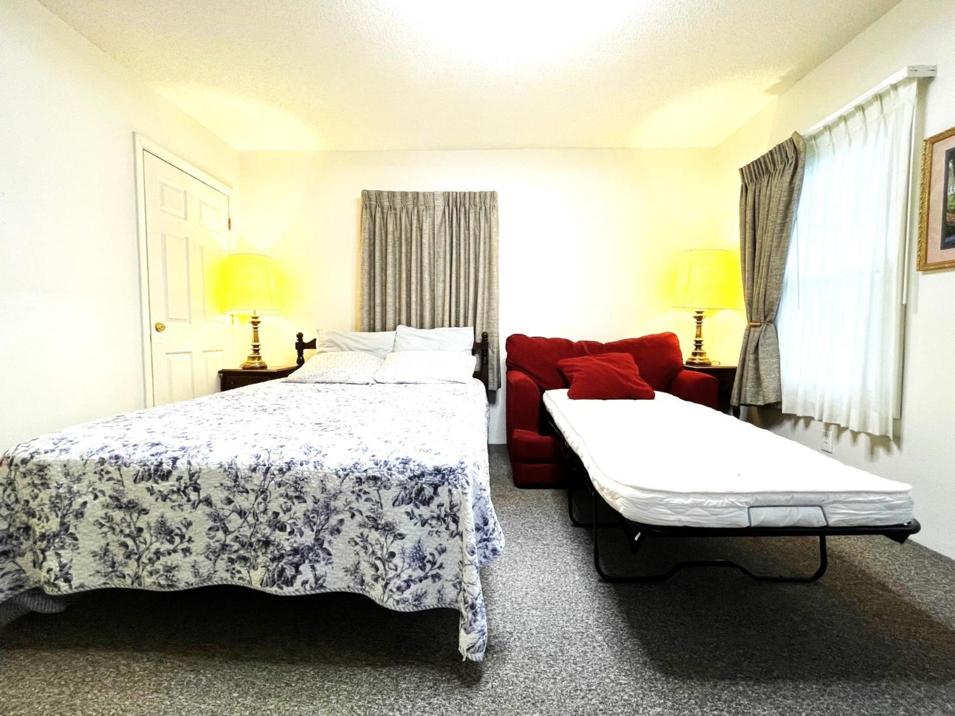 Bittersweet Inn photo 14