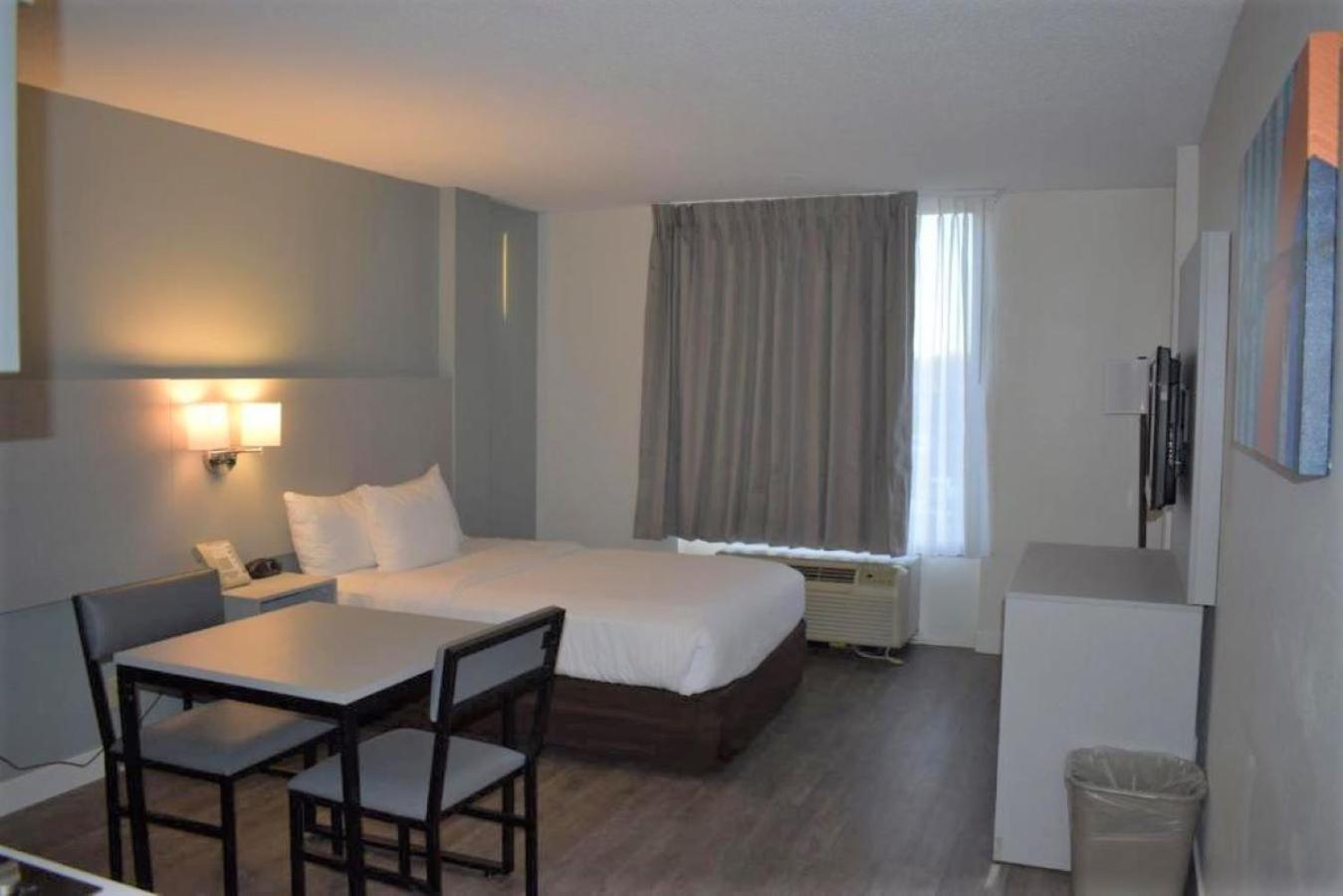 MainStay Suites MSP Airport - Mall of America photo 51