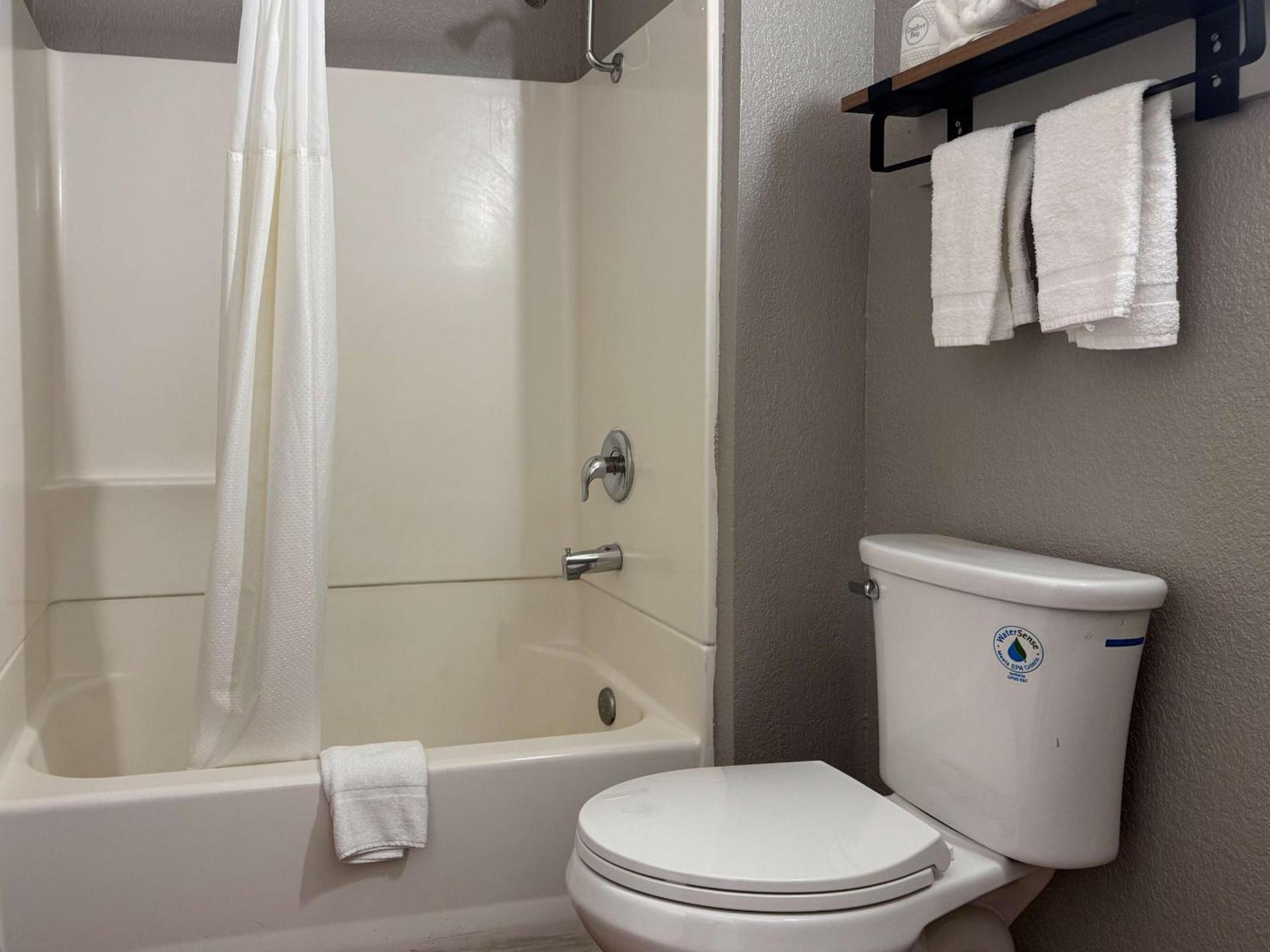 Motel 6-Simi Valley, CA photo 14