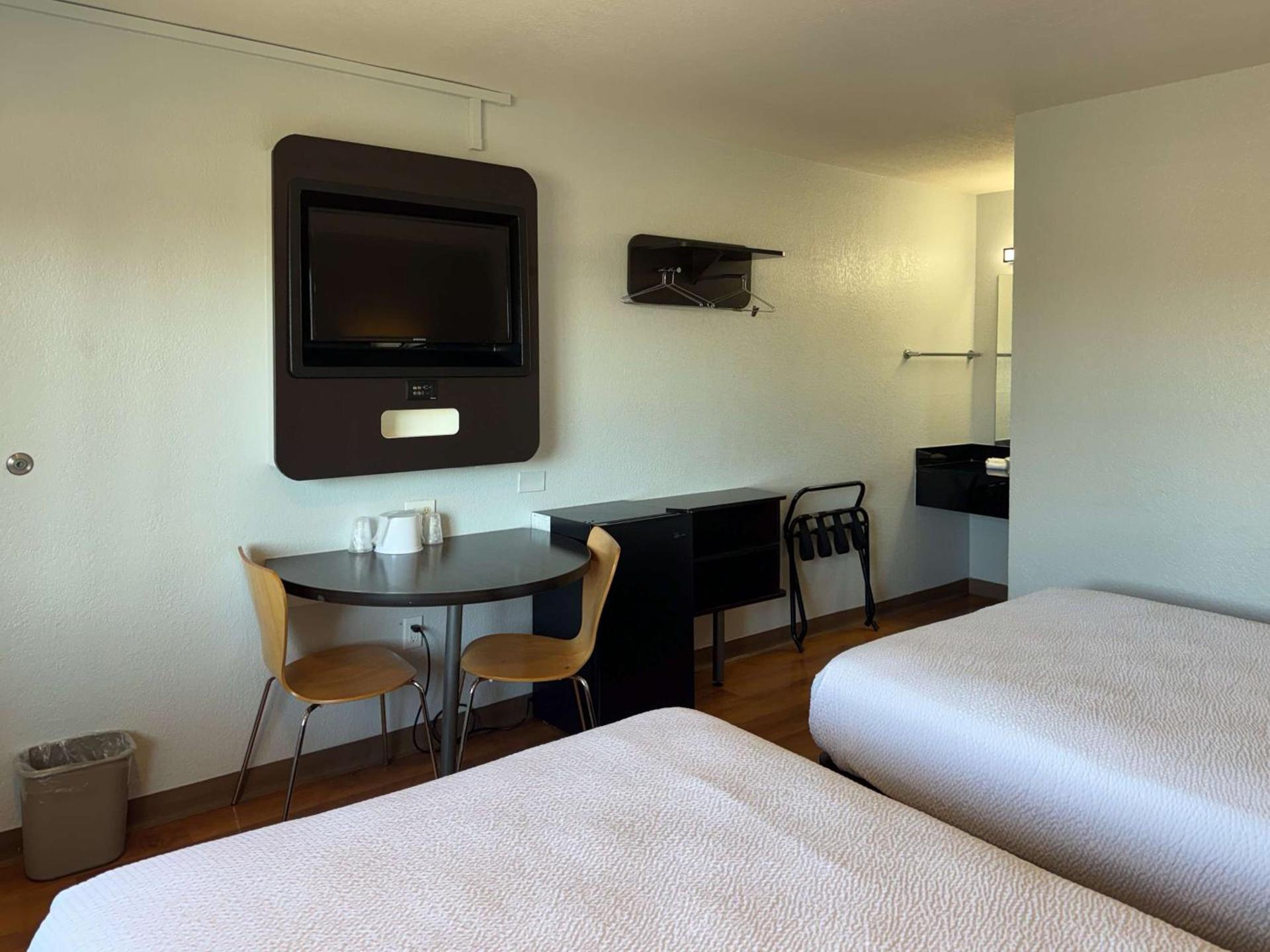 Motel 6-Simi Valley, CA photo 18