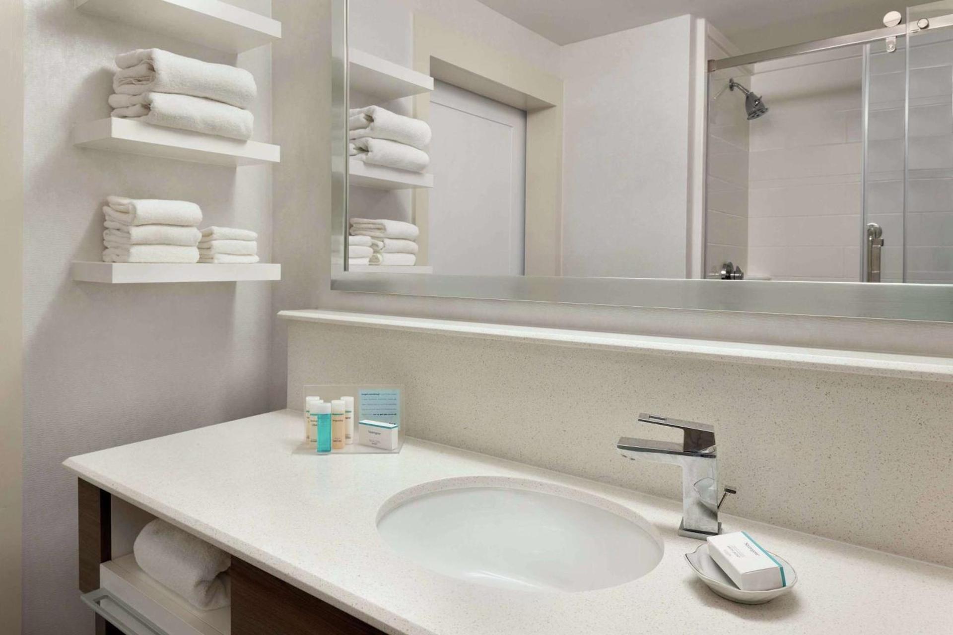 Hampton Inn Denville-Rockaway-Parsippany photo 37