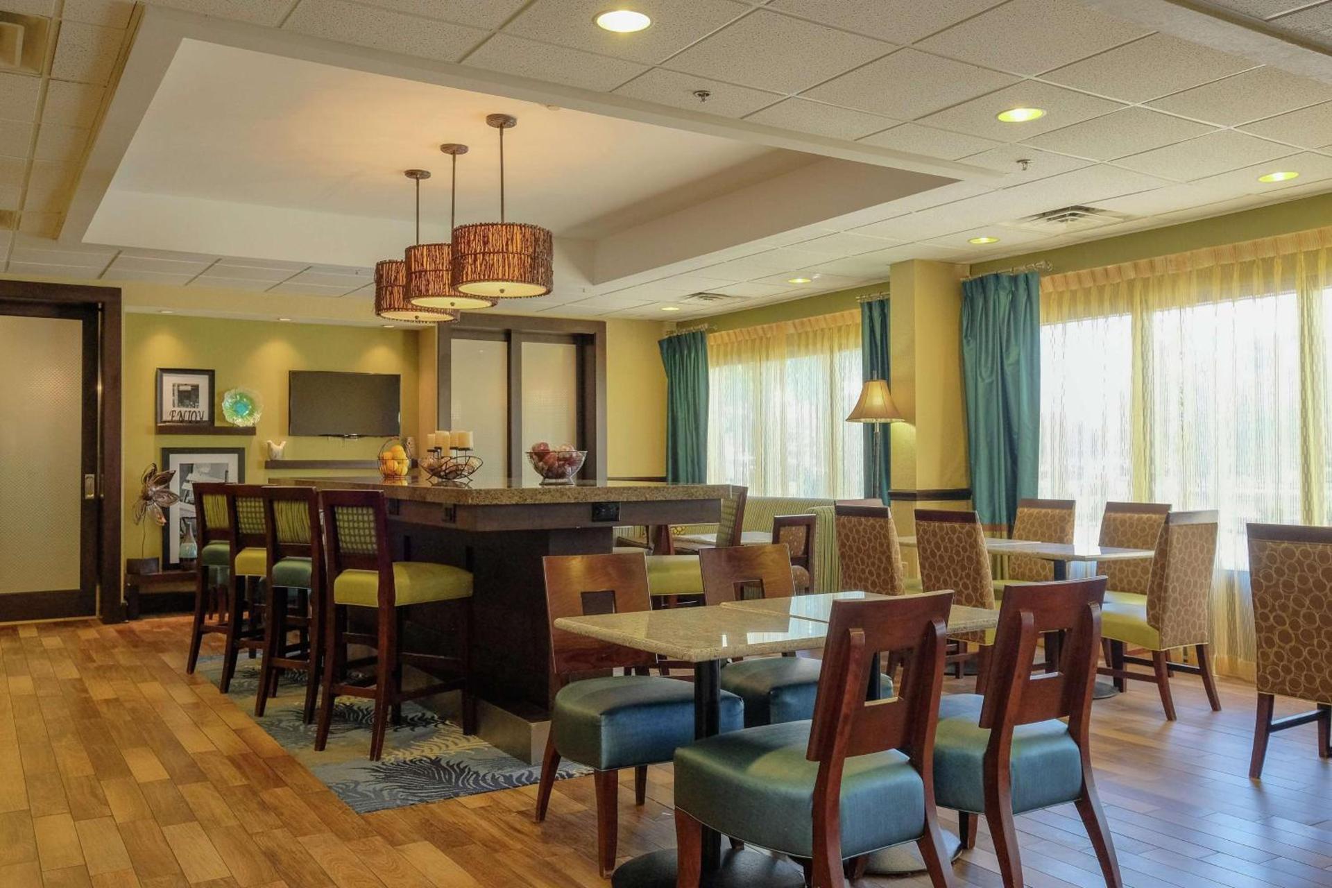 Hampton Inn Edenton photo 7