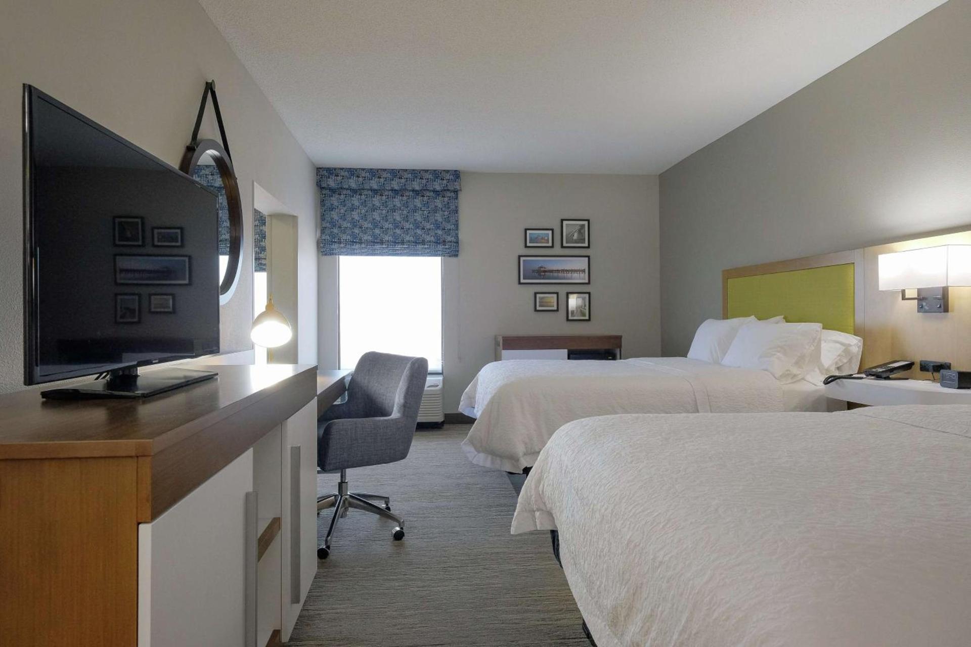 Hampton Inn Edenton photo 17