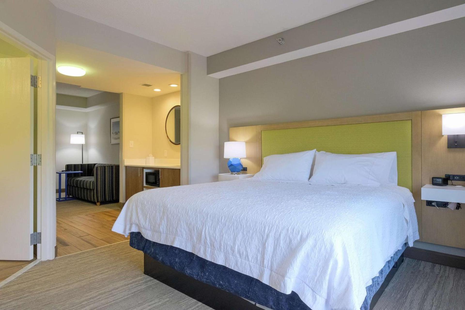 Hampton Inn Edenton photo 22