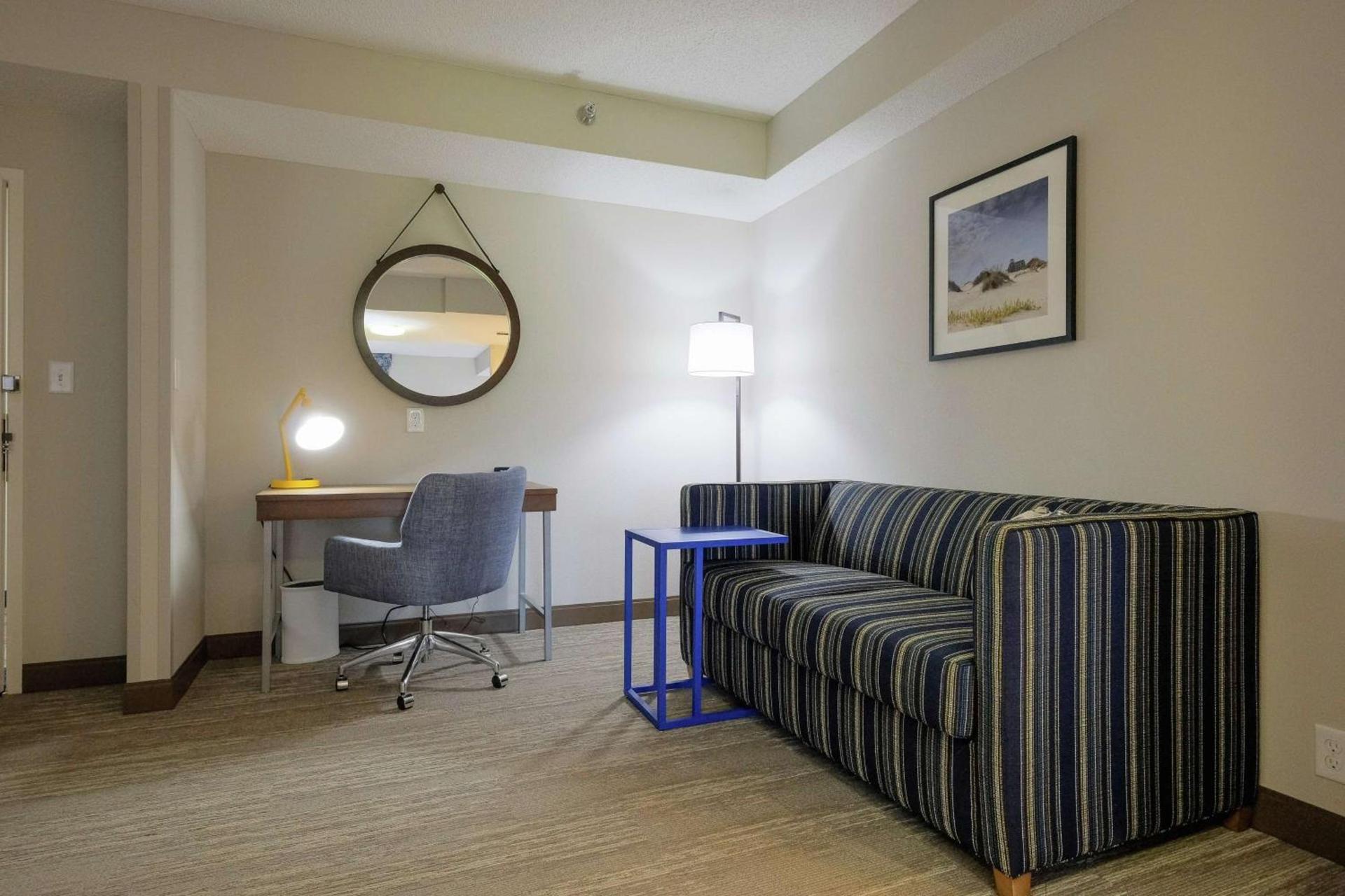 Hampton Inn Edenton photo 29