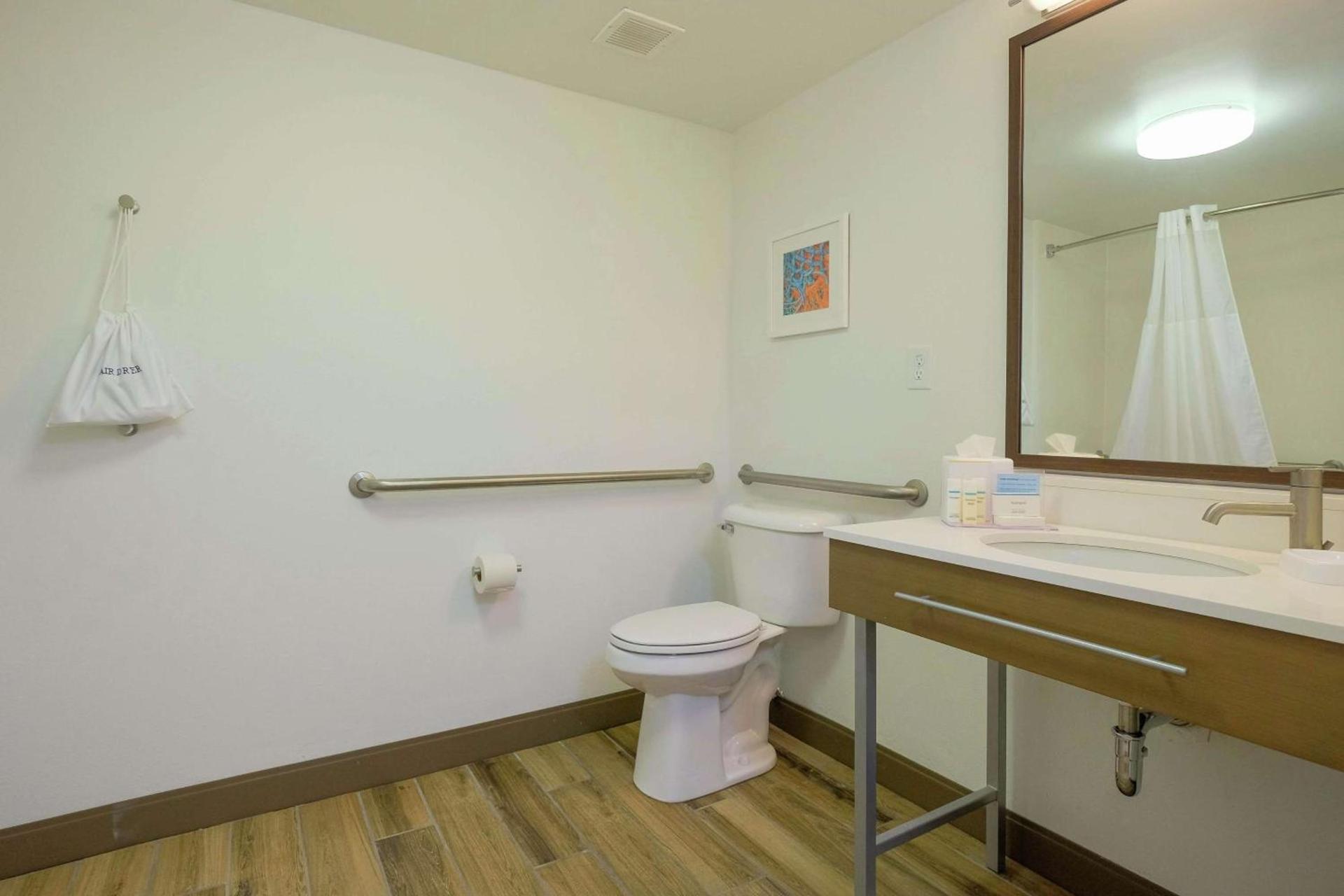 Hampton Inn Edenton photo 34