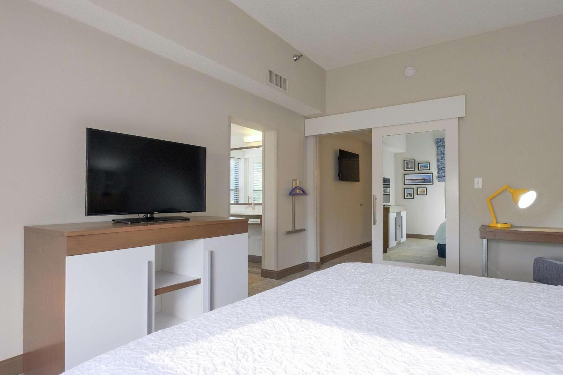 Hampton Inn Edenton photo 51