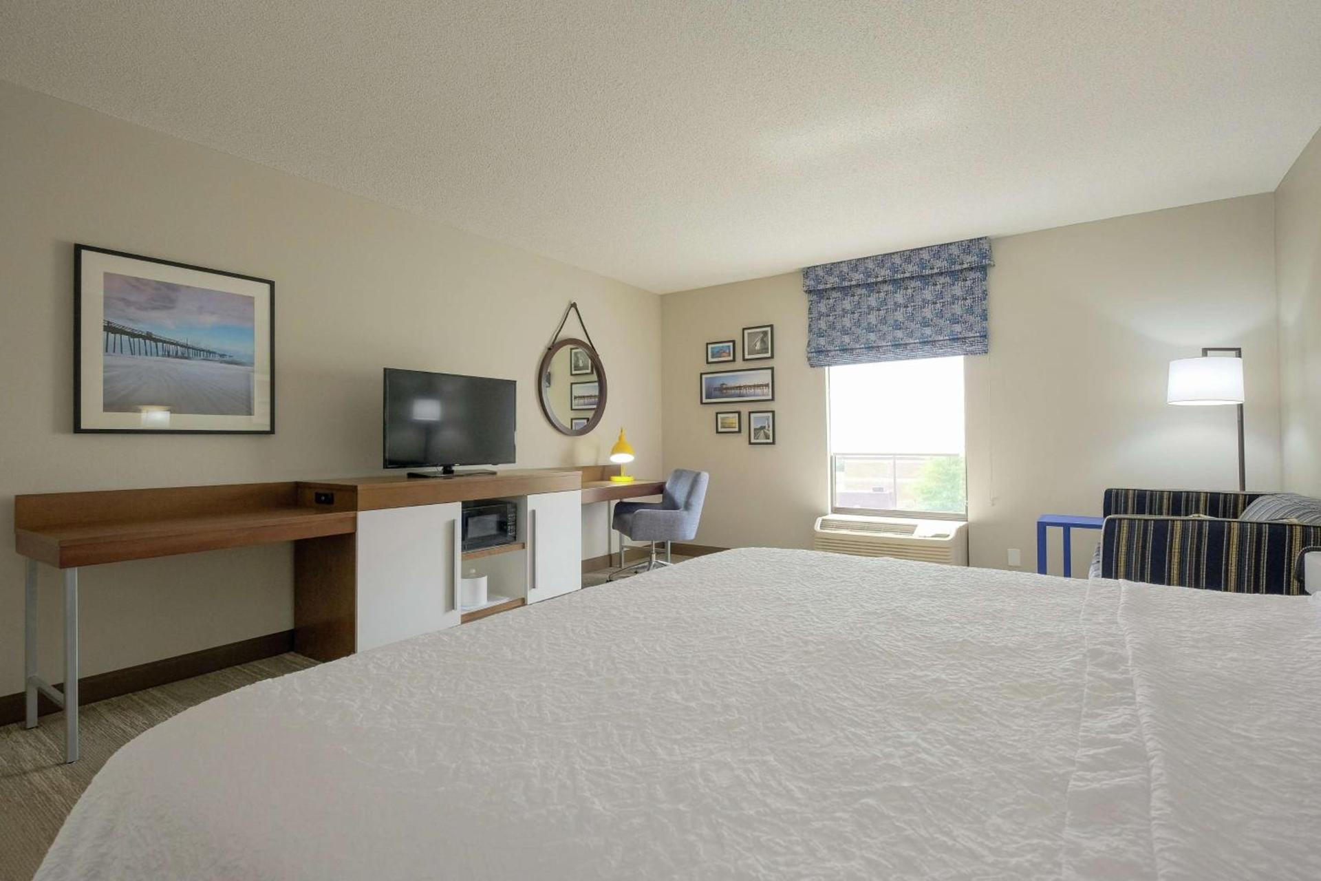 Hampton Inn Edenton photo 52