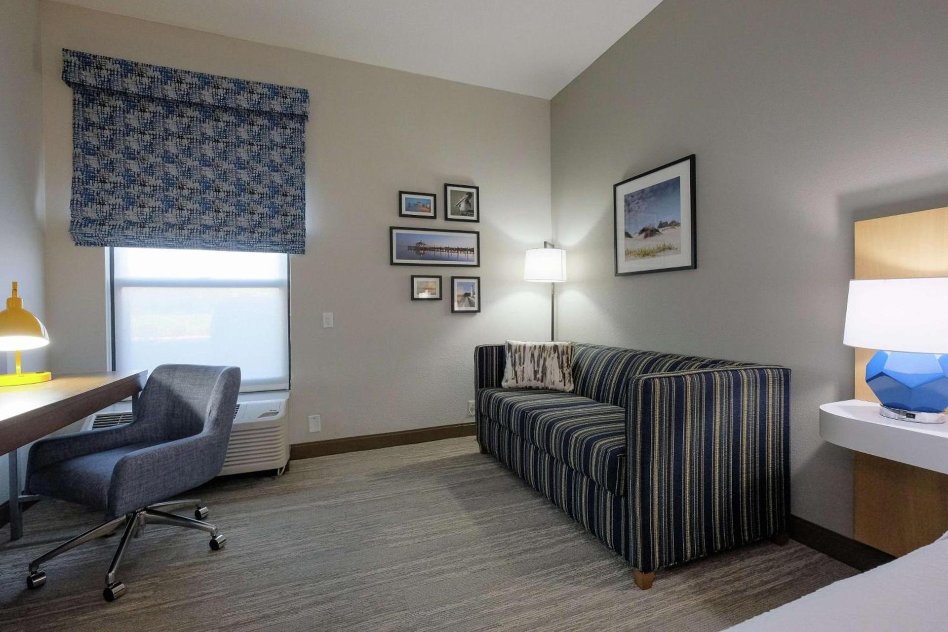 Hampton Inn Edenton photo 55