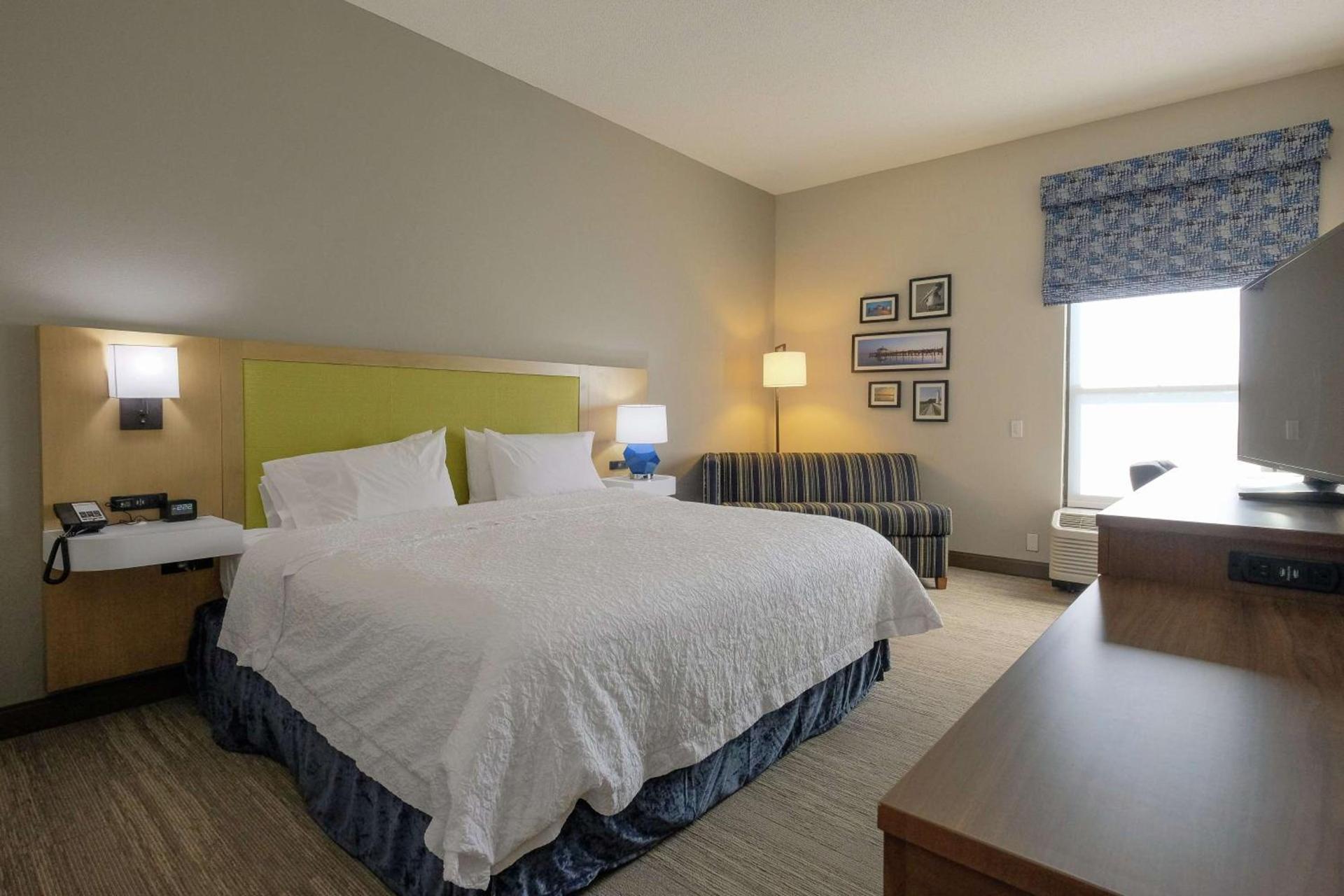 Hampton Inn Edenton photo 65