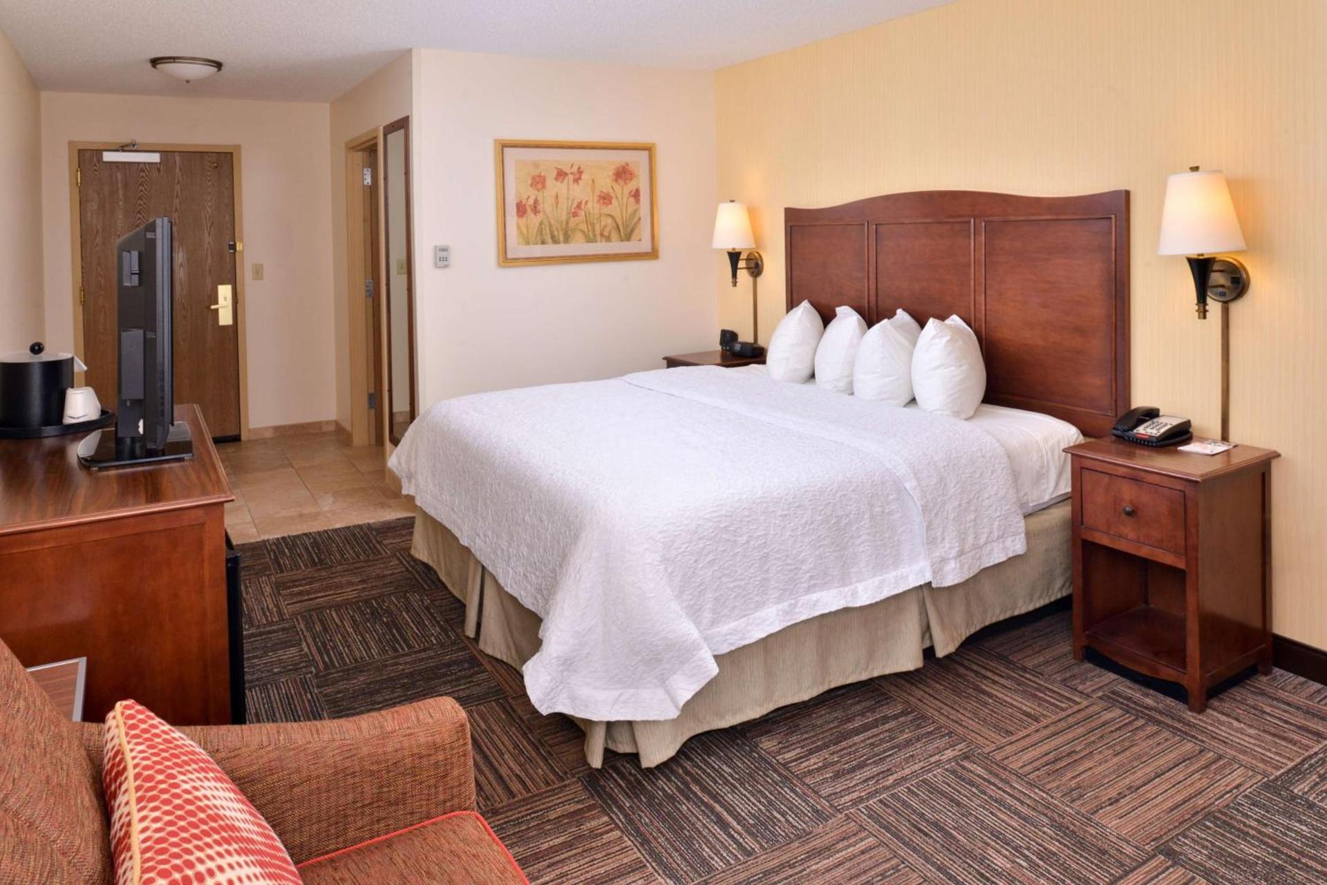 Hampton Inn Elkhart photo 20