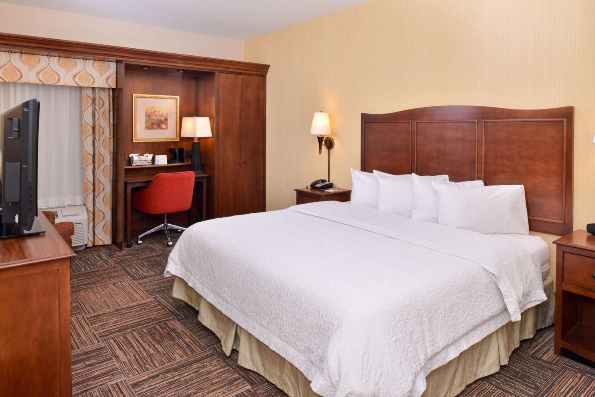 Hampton Inn Elkhart photo 27