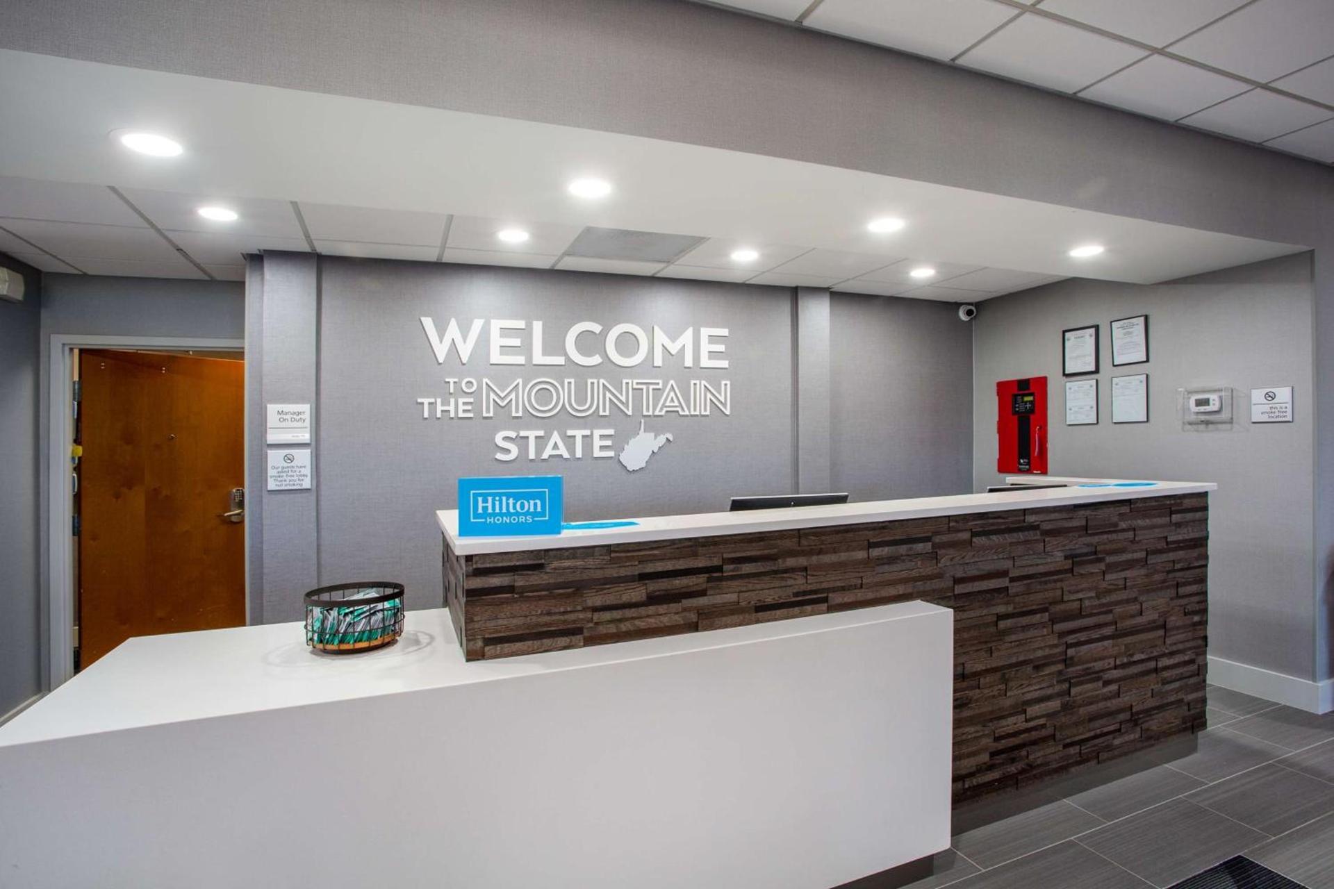 Hampton Inn Elkins photo 6