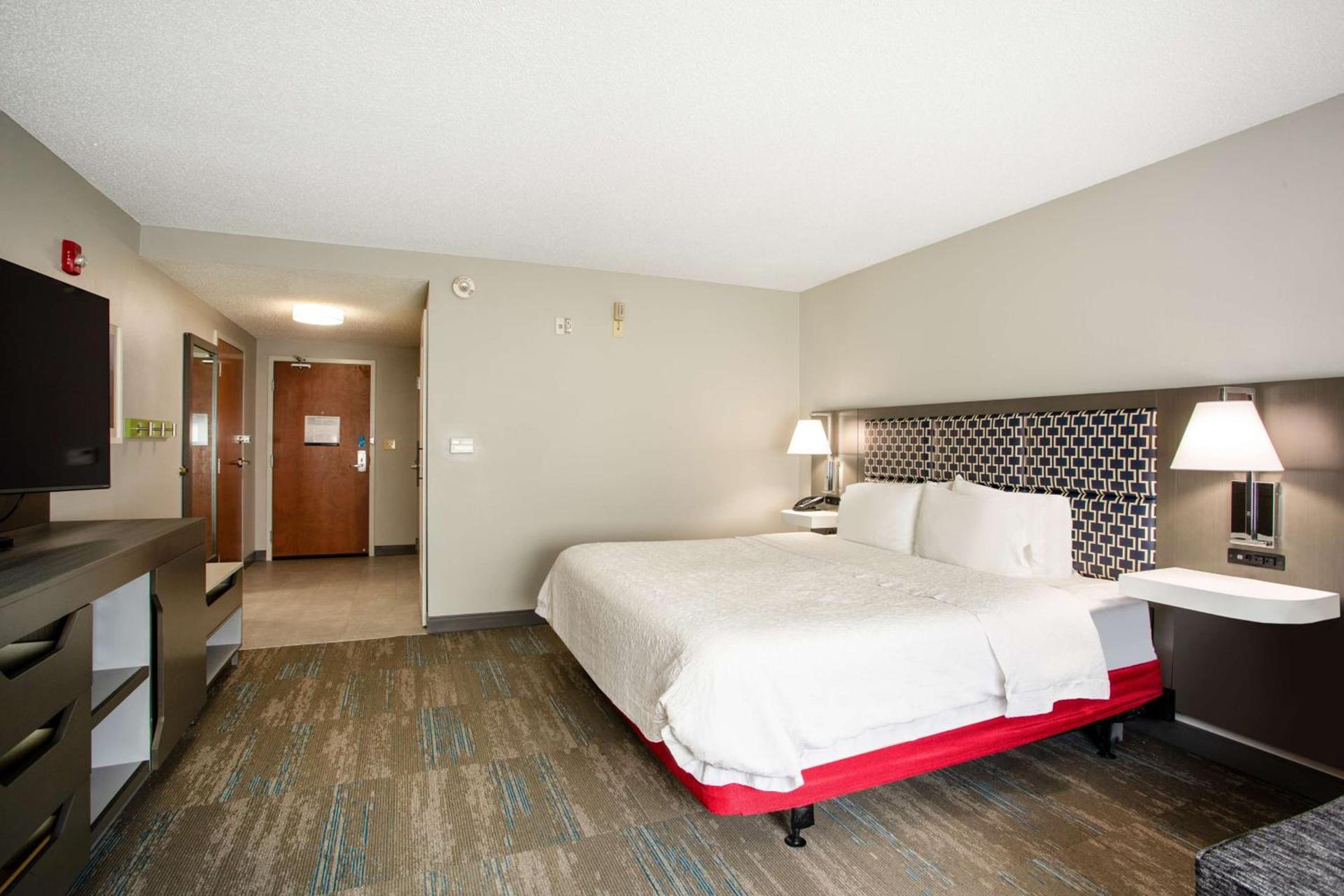 Hampton Inn Elkins photo 17