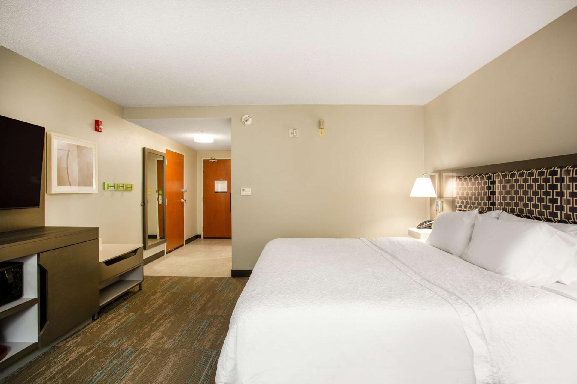 Hampton Inn Elkins photo 24