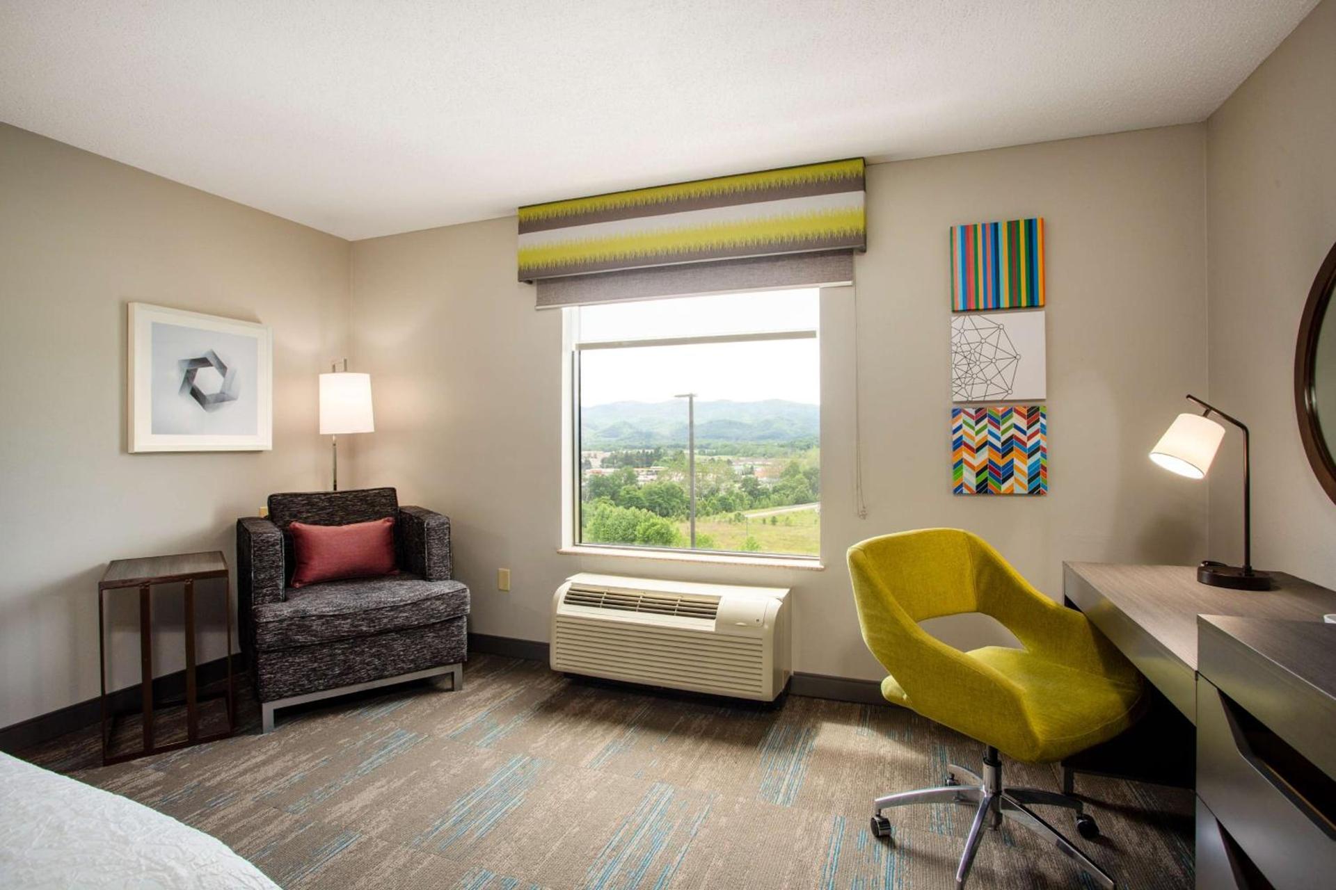 Hampton Inn Elkins photo 25