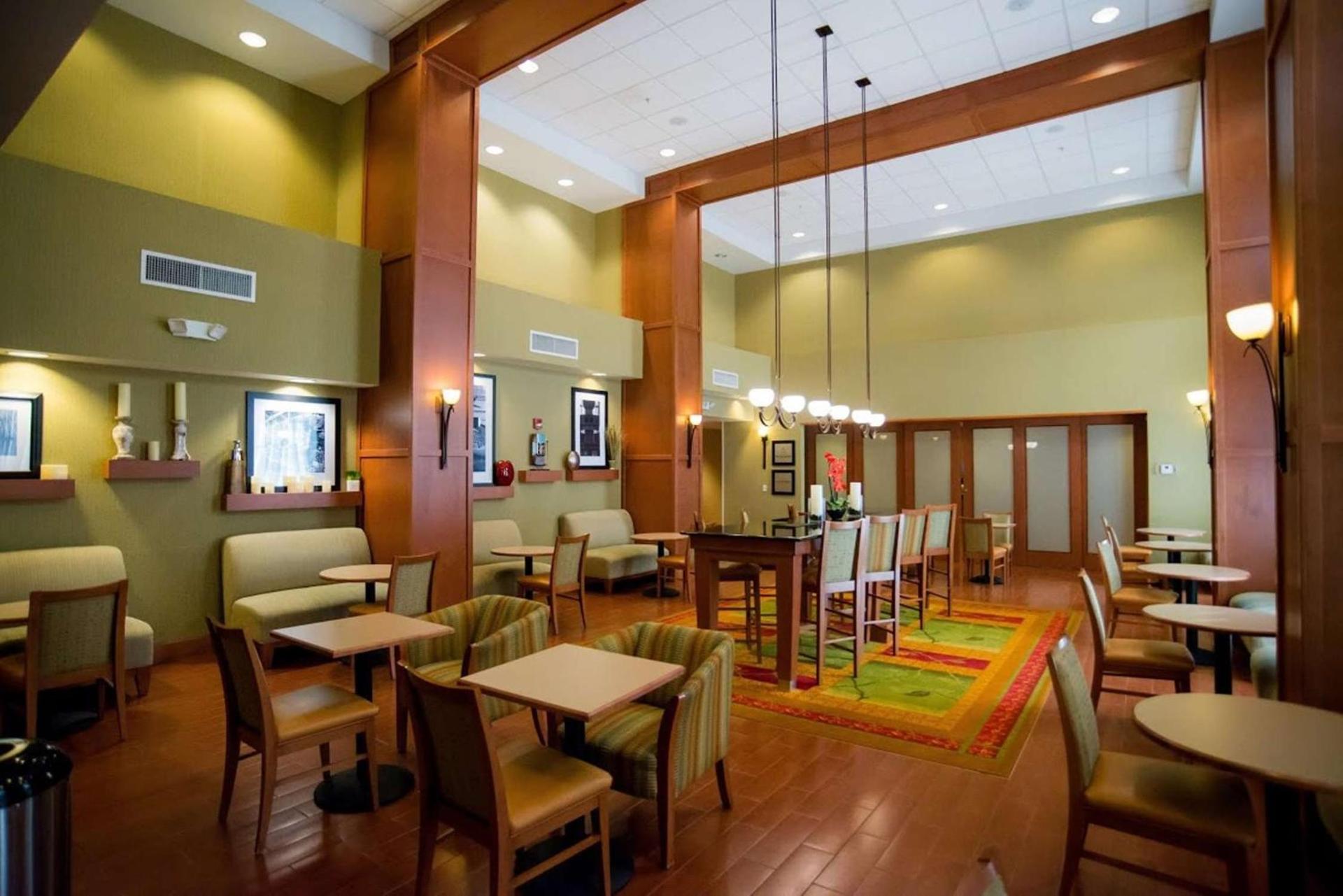 Hampton Inn & Suites Radcliff/Fort Knox photo 3