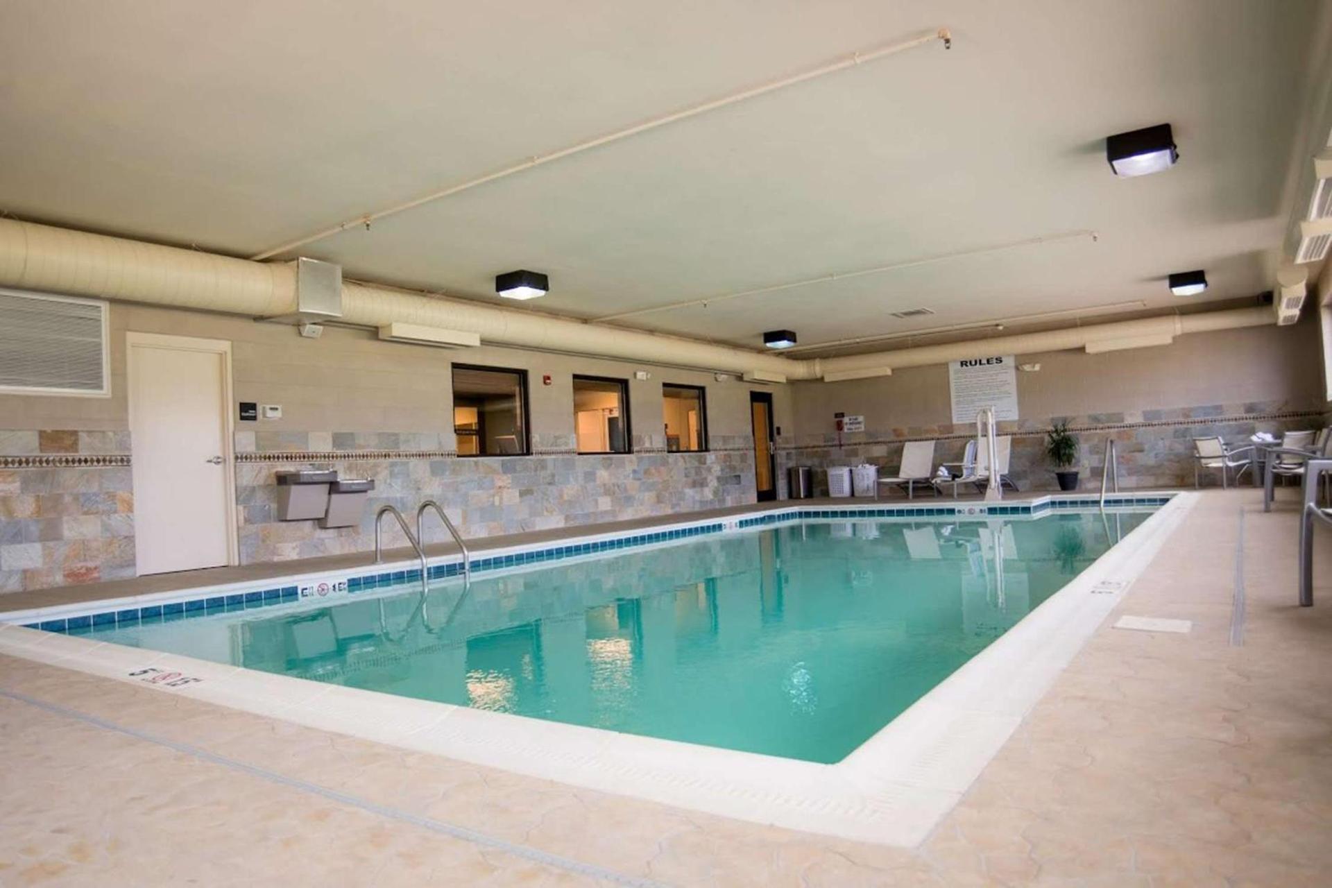Hampton Inn & Suites Radcliff/Fort Knox photo 5