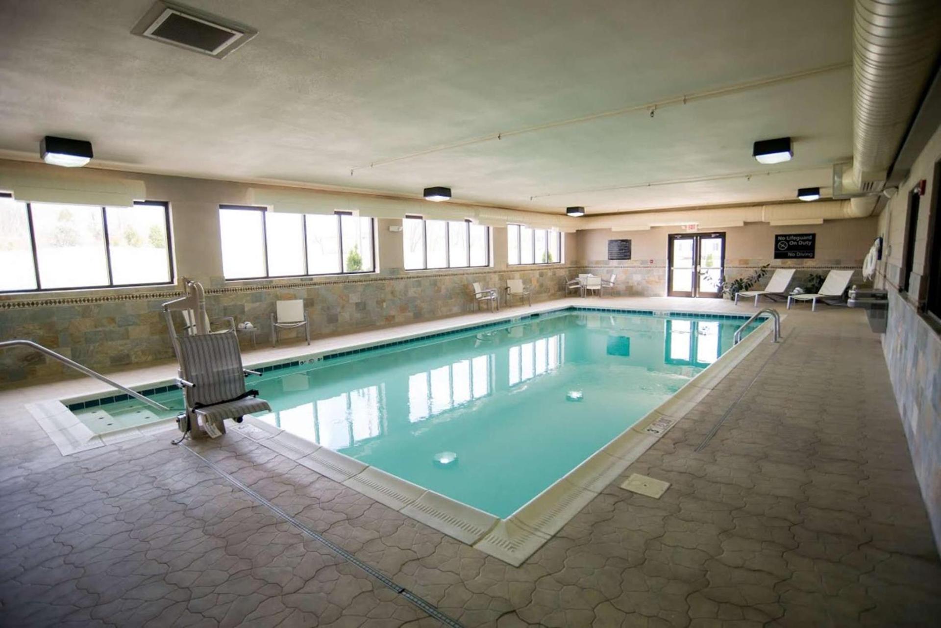Hampton Inn & Suites Radcliff/Fort Knox photo 7