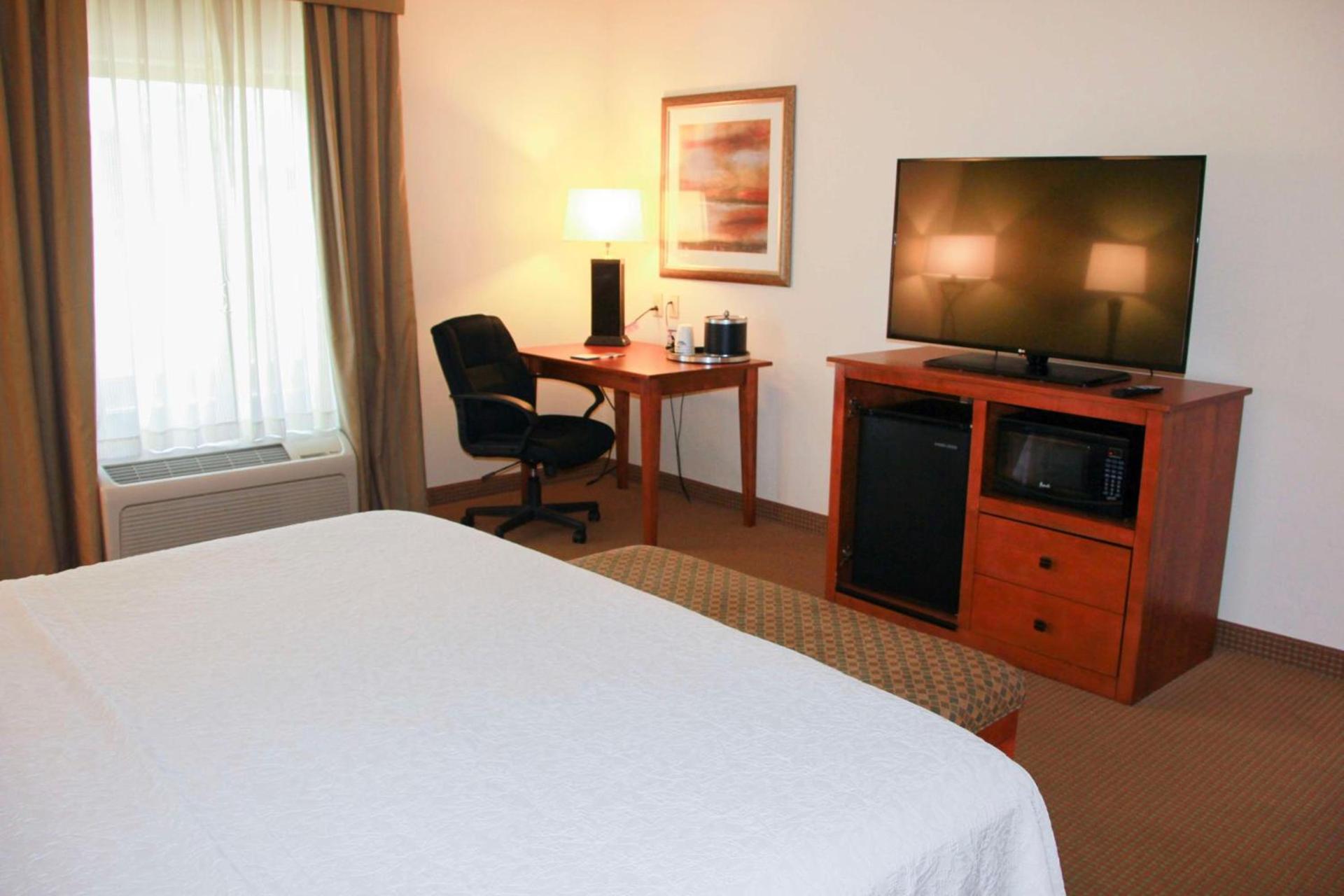 Hampton Inn & Suites Radcliff/Fort Knox photo 24