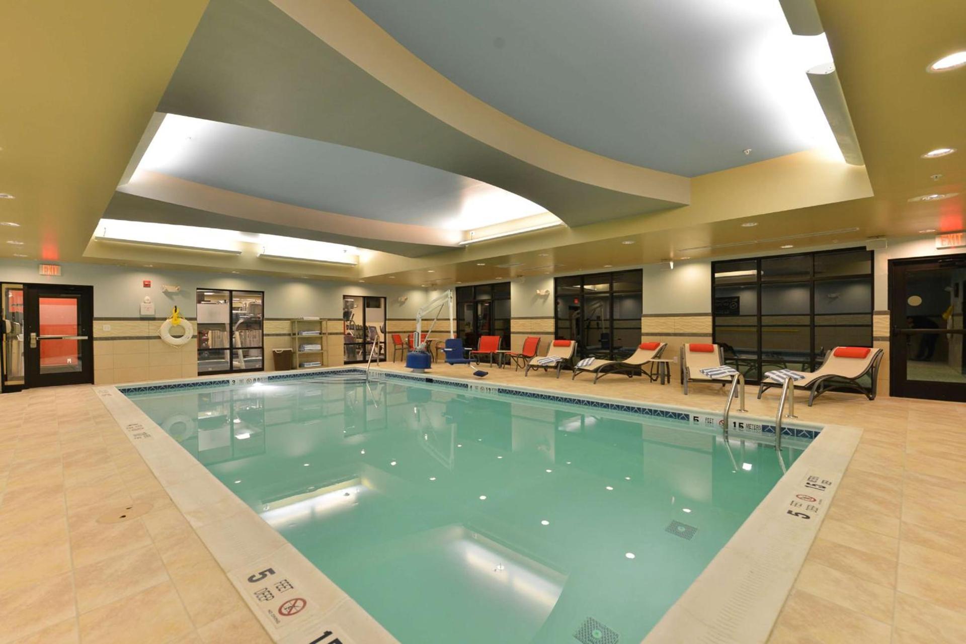 Hampton Inn Corning/Painted Post photo 2