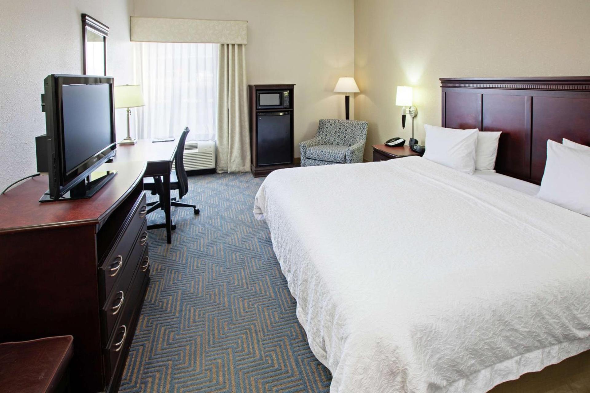 Hampton Inn Elizabethtown photo 17