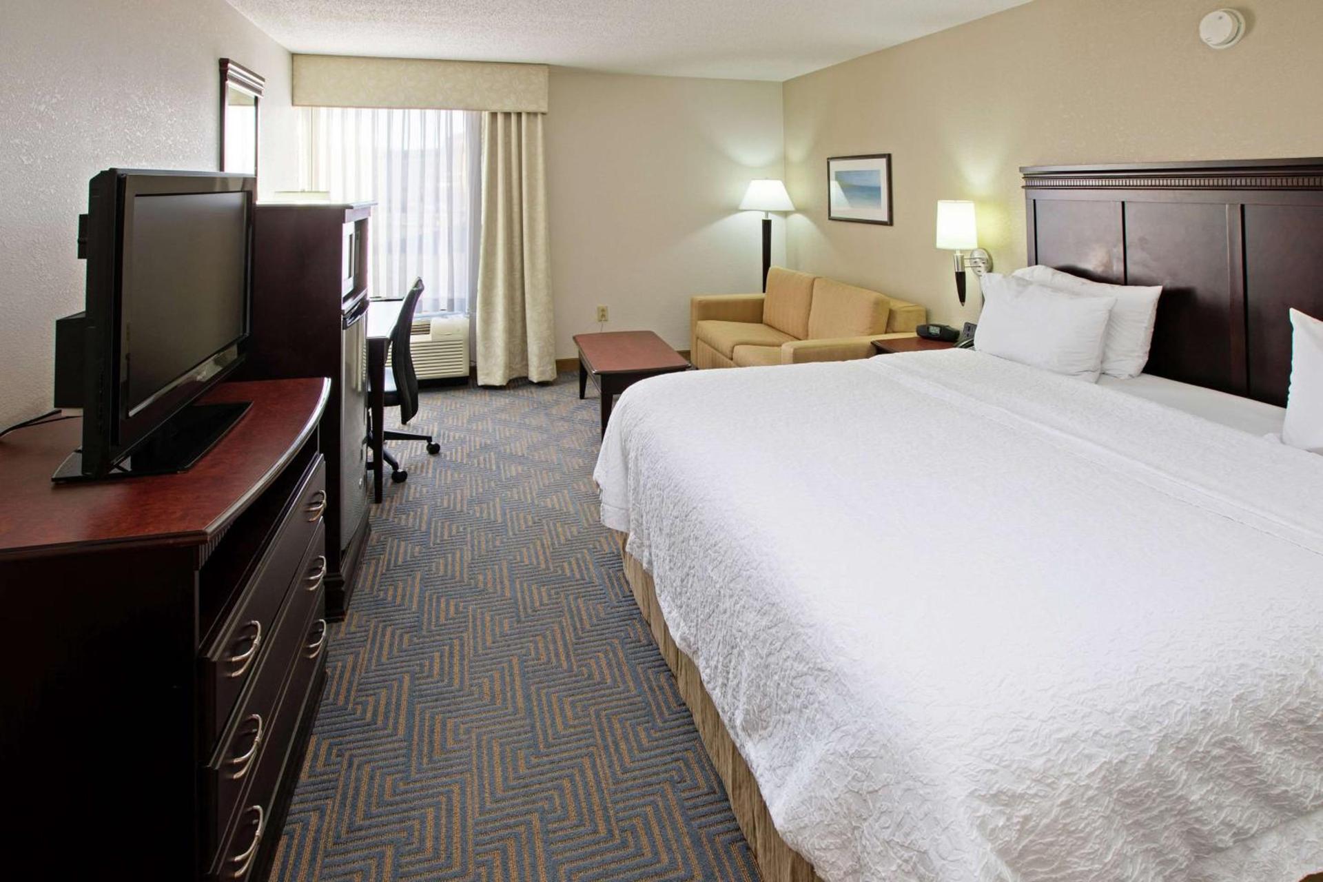 Hampton Inn Elizabethtown photo 19