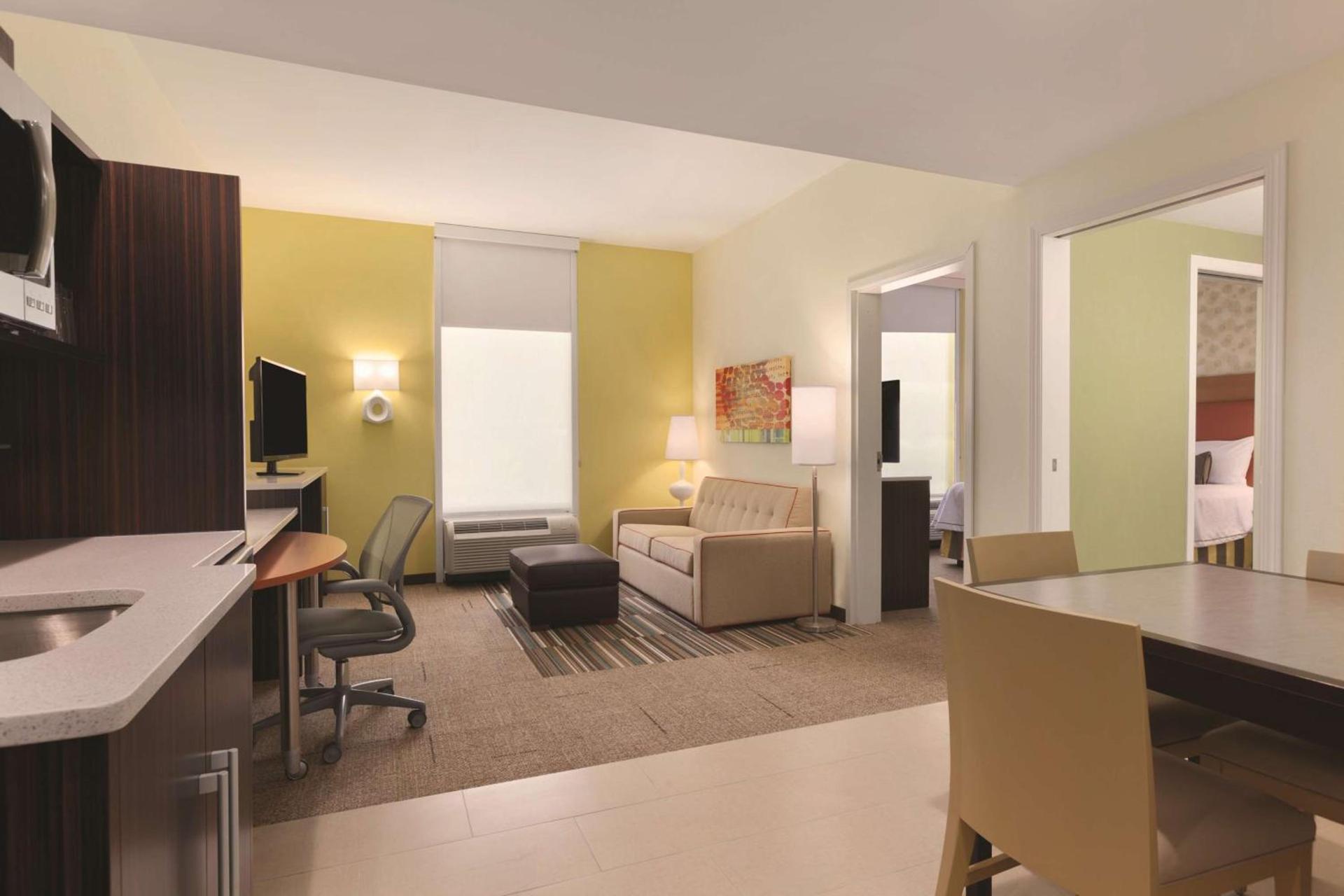 Home2 Suites by Hilton Erie photo 12