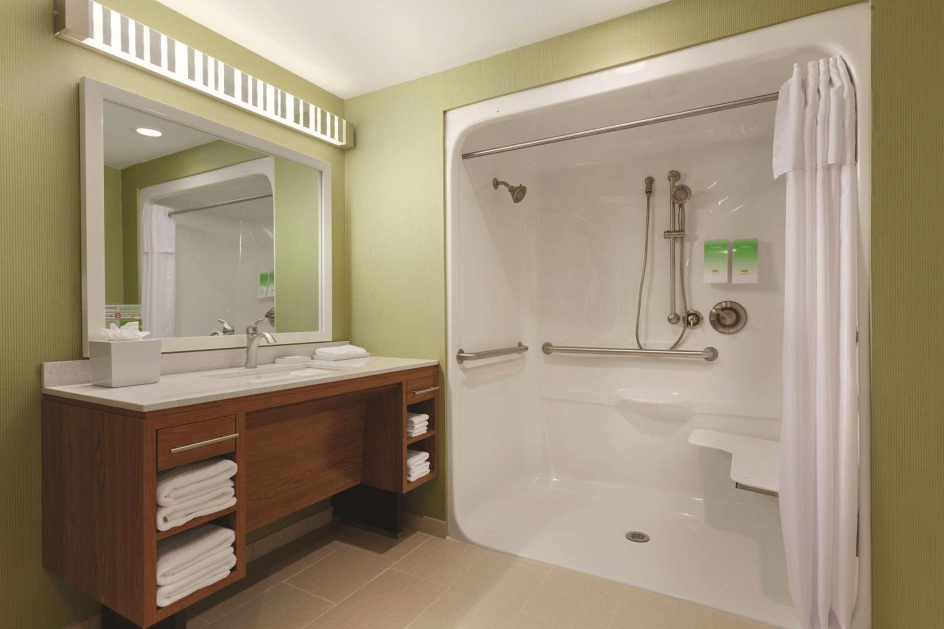 Home2 Suites by Hilton Erie photo 15