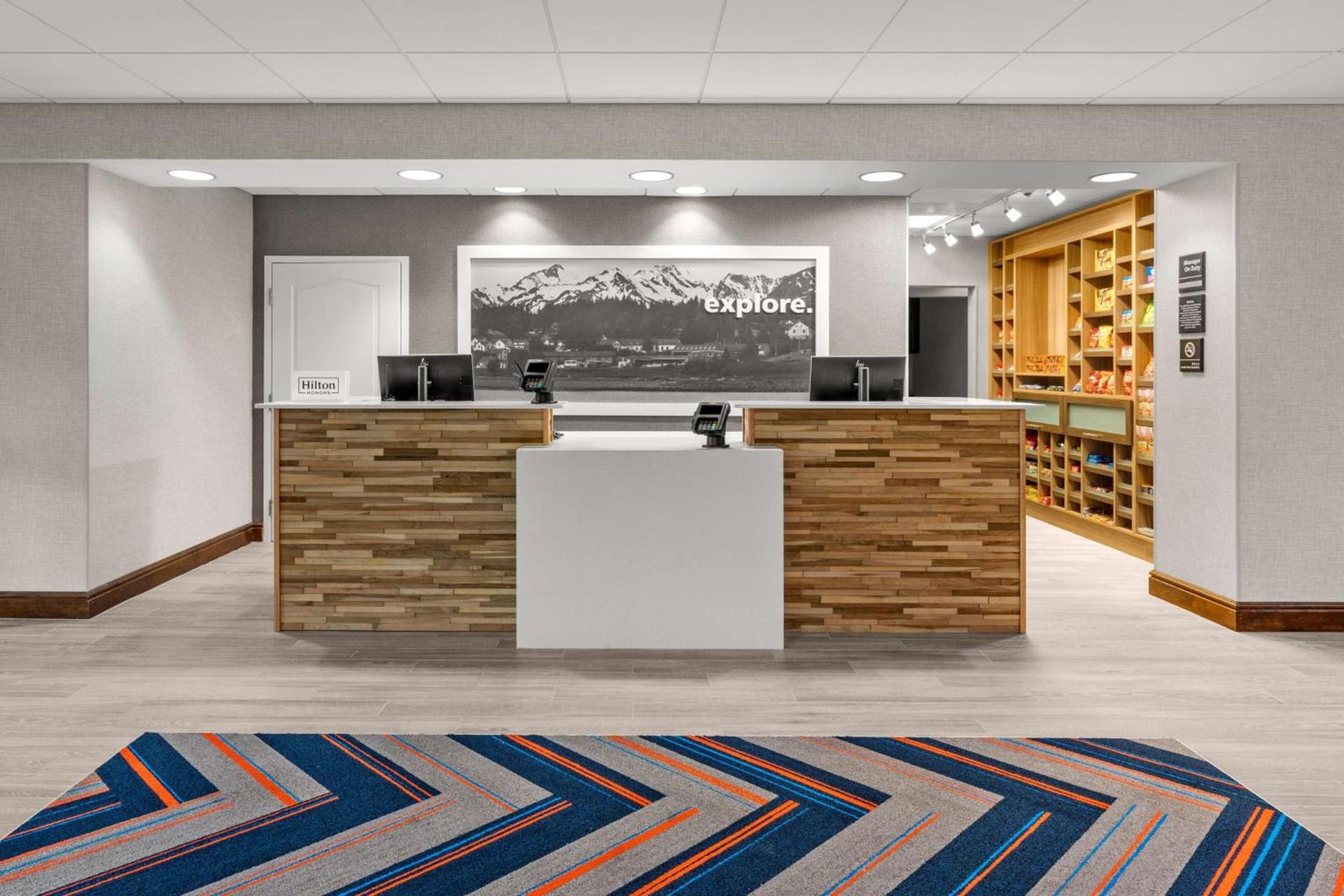 Hampton Inn & Suites Fairbanks photo 6