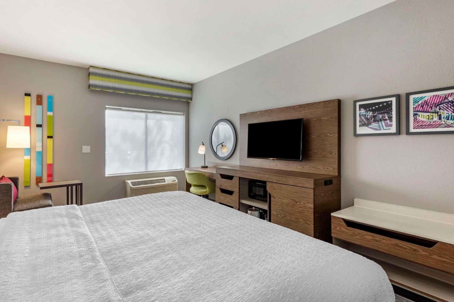 Hampton Inn Fort Collins photo 21