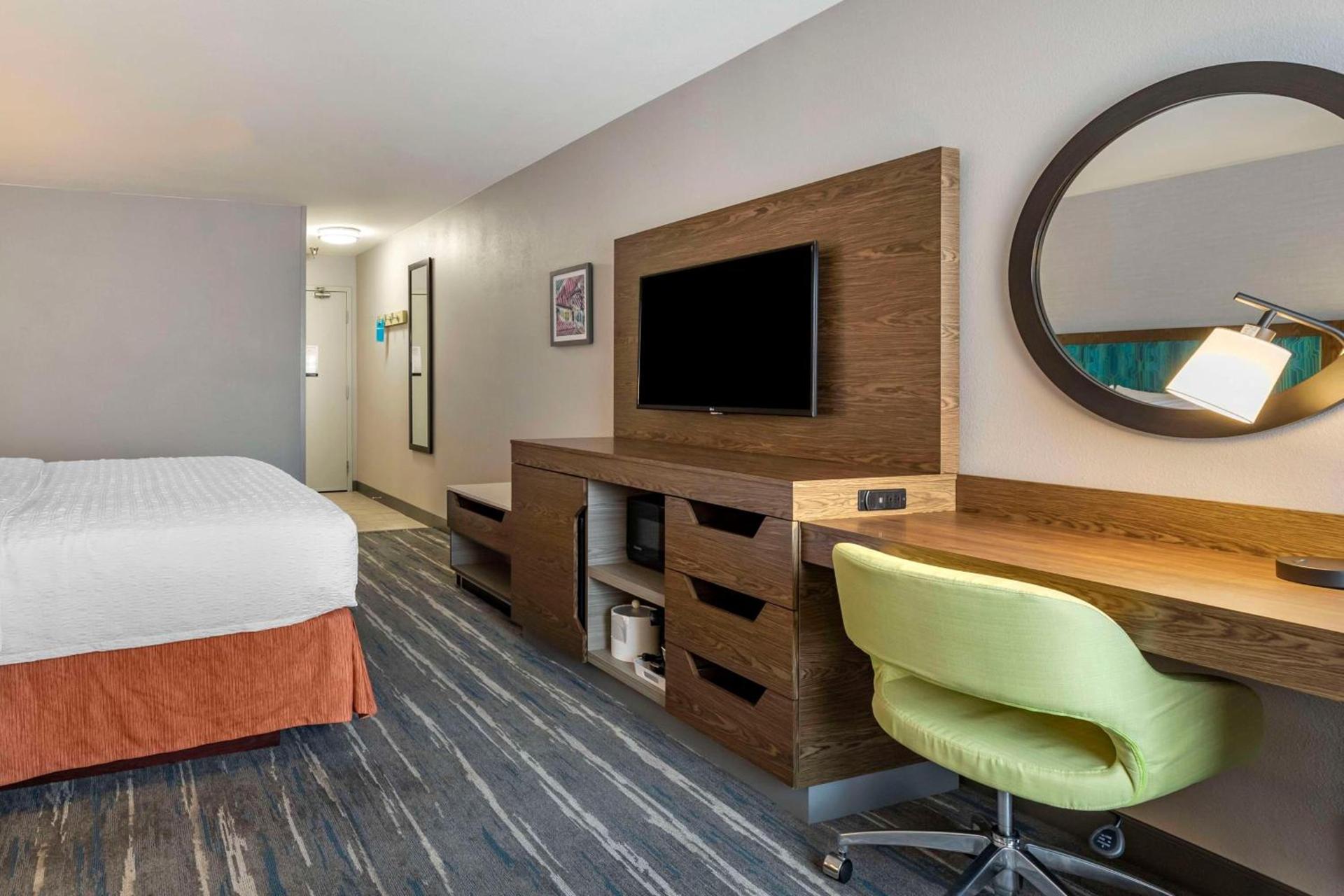 Hampton Inn Fort Collins photo 26