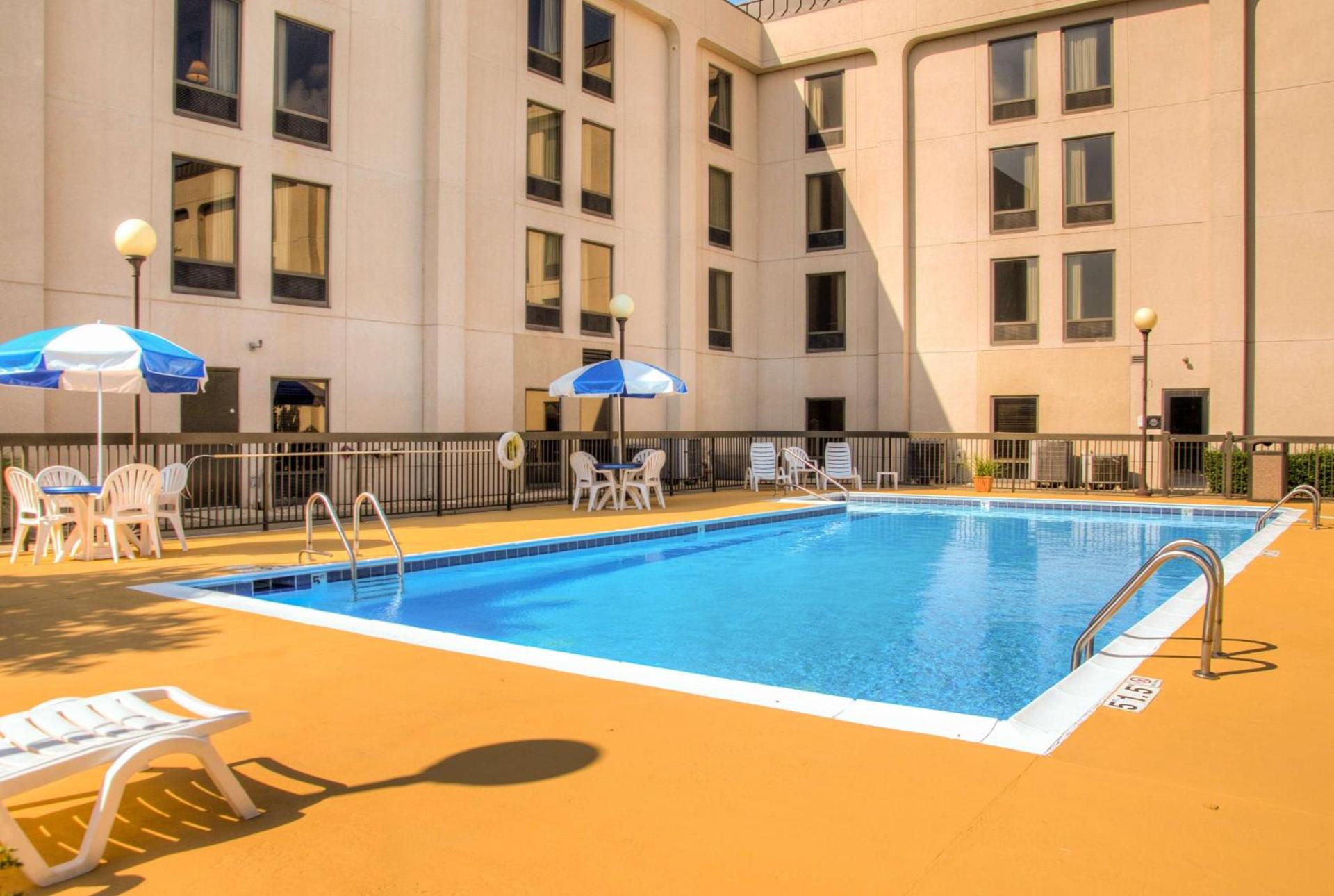 Hampton Inn Frankfort photo 5