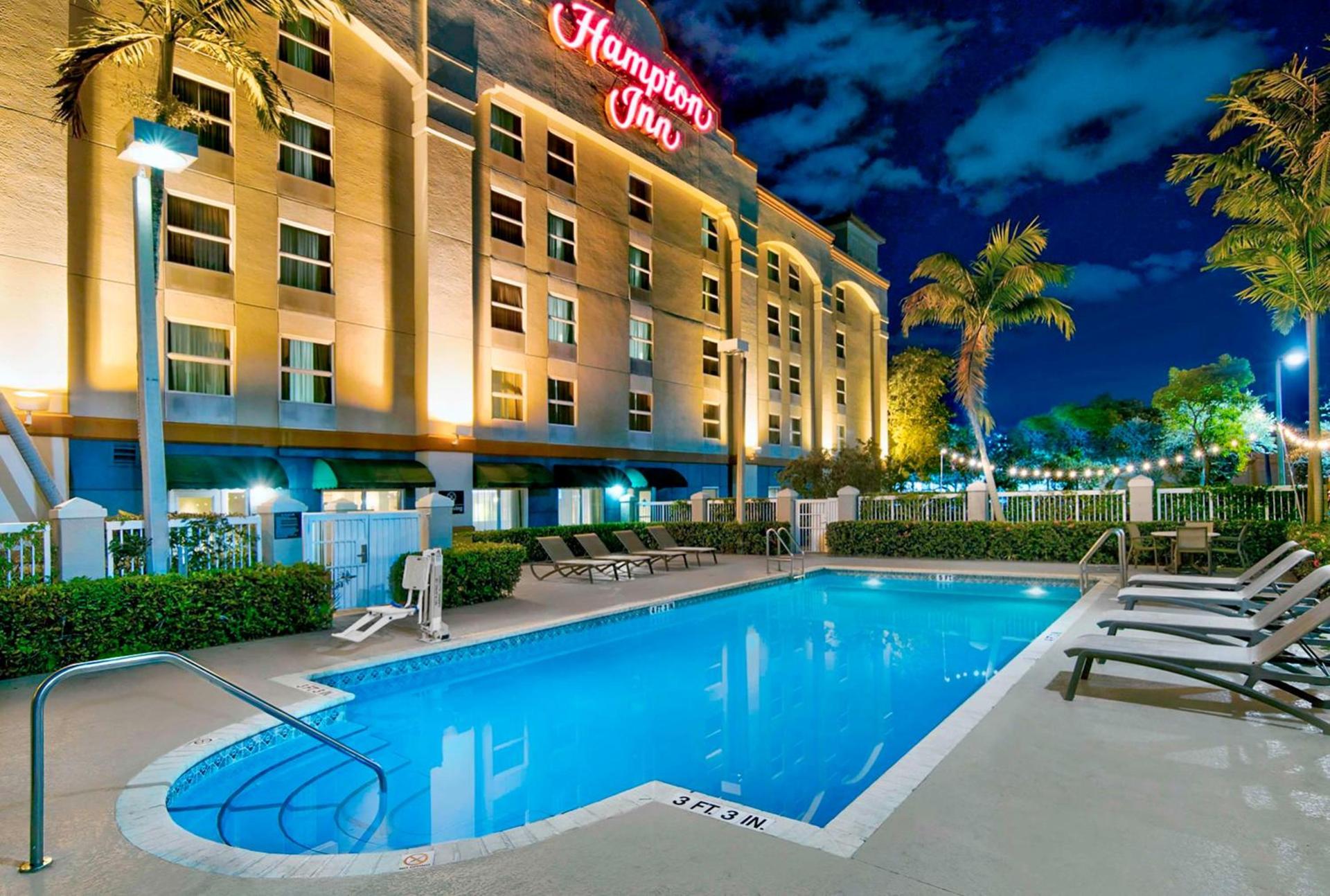 Hampton Inn Ft Lauderdale Airport North Cruise Port photo 2