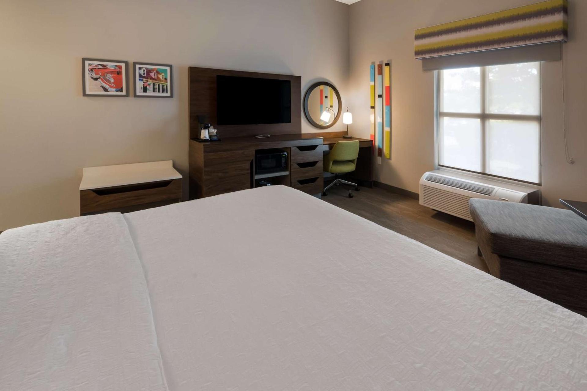 Hampton Inn and Suites Fredericksburg photo 61