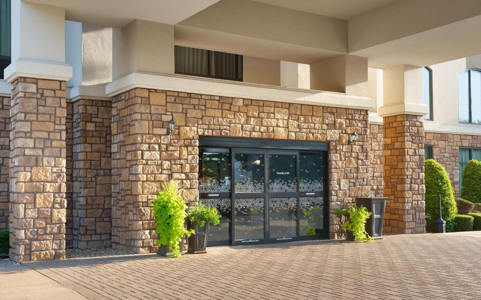 Hampton Inn & Suites Ft Worth-Burleson photo 3