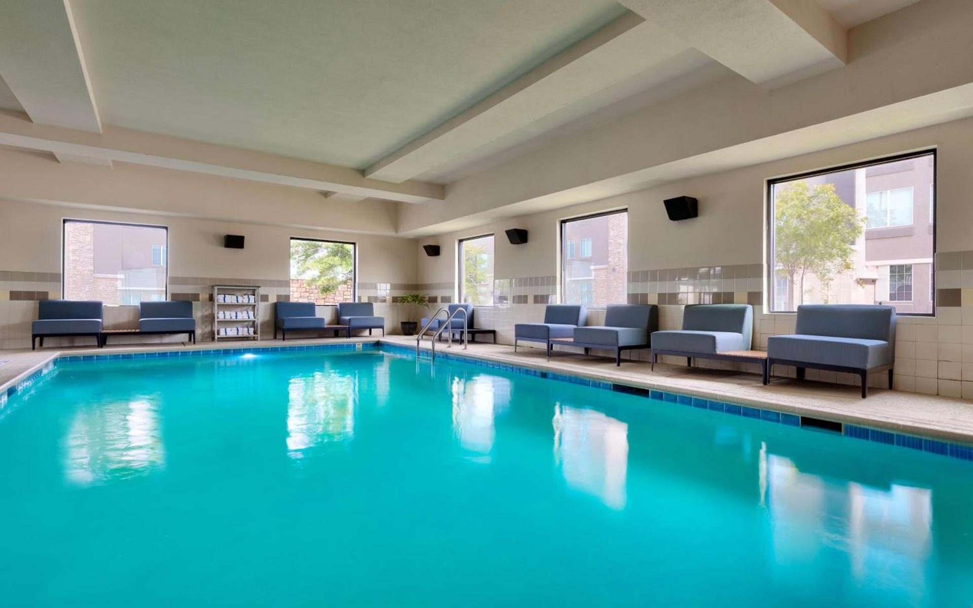 Hampton Inn & Suites Ft Worth-Burleson photo 7