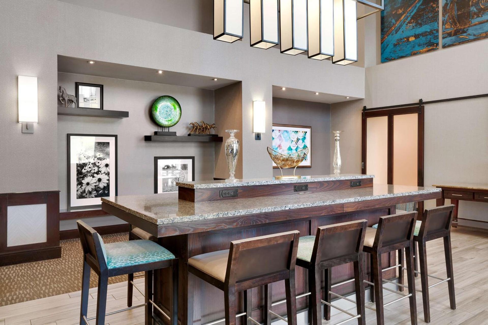 Hampton Inn & Suites Ft Worth-Burleson photo 10
