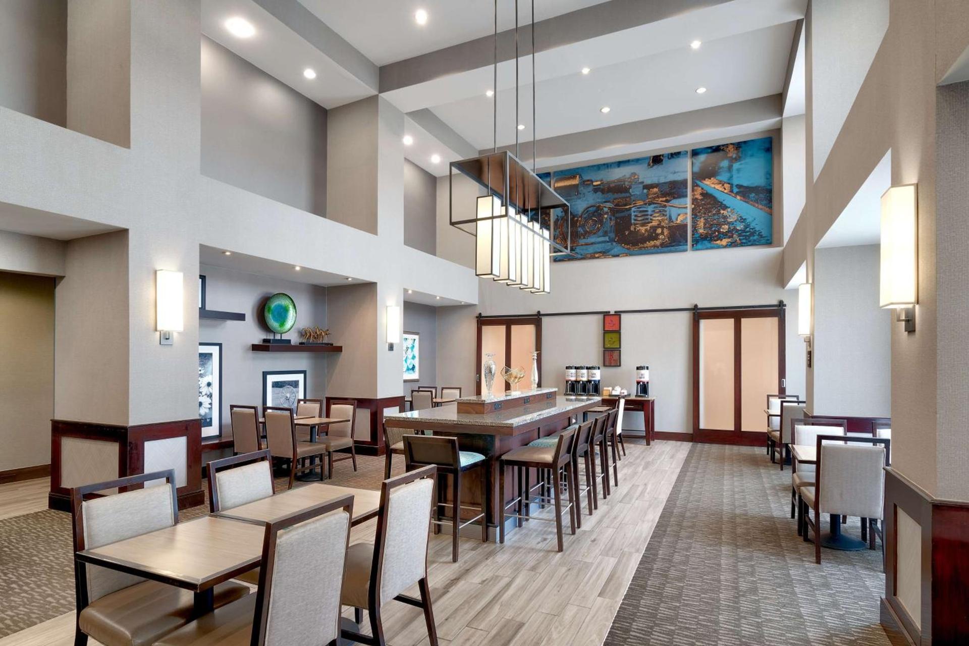 Hampton Inn & Suites Ft Worth-Burleson photo 12